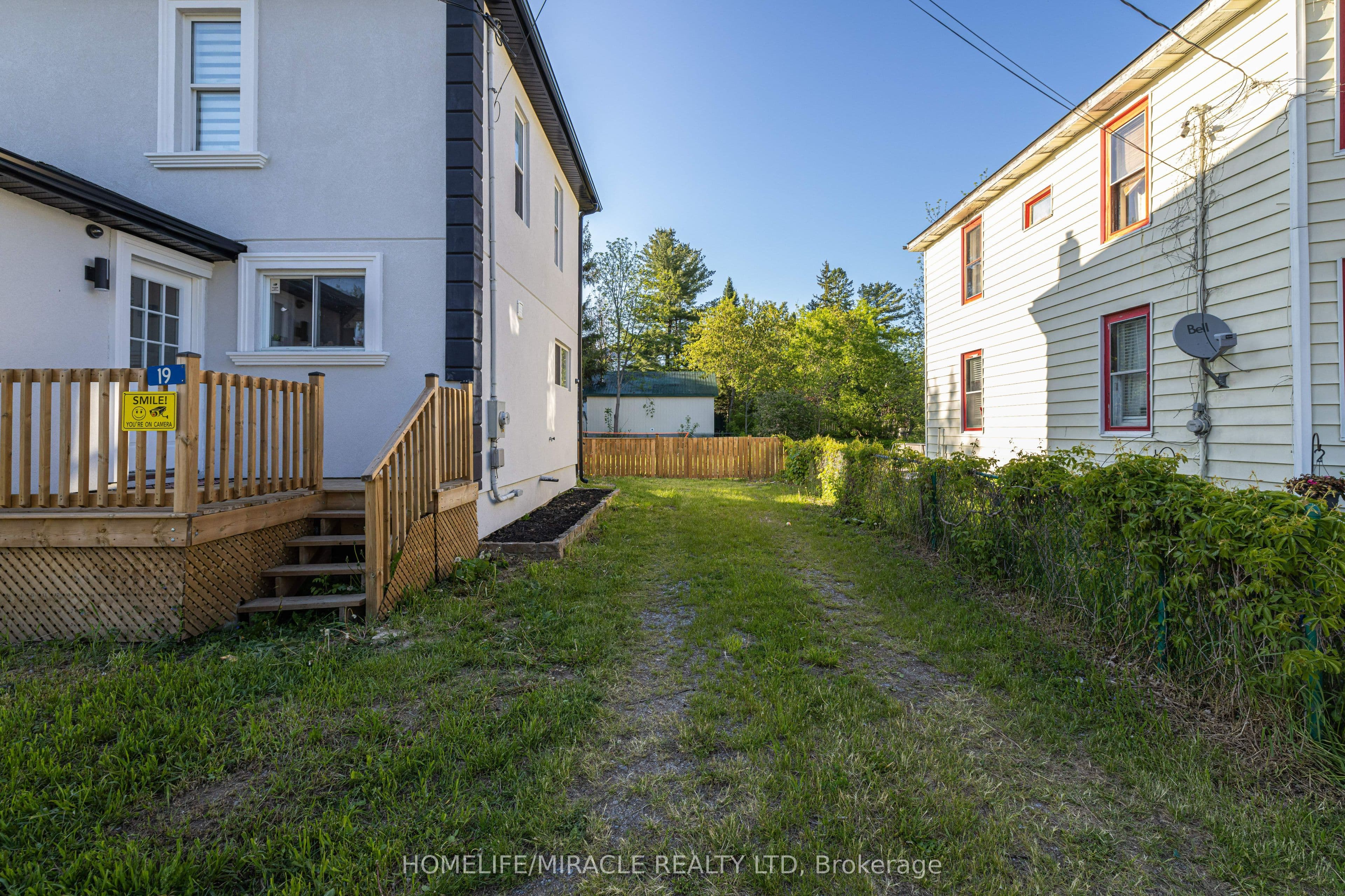 19 Gilbert Street — photograph 5