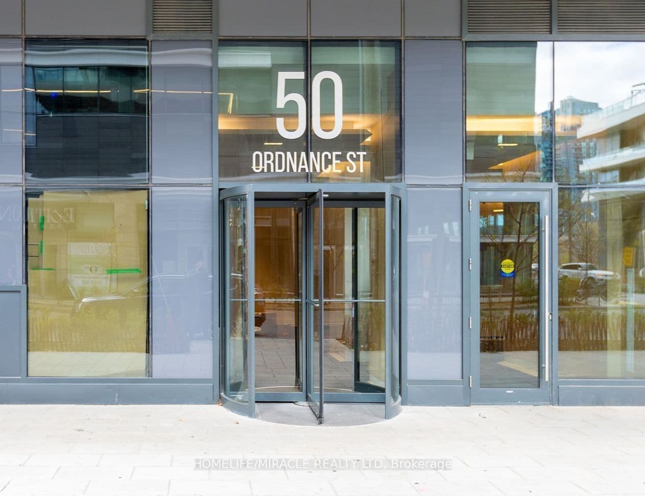 50 Ordnance Street #1104 — photograph 2
