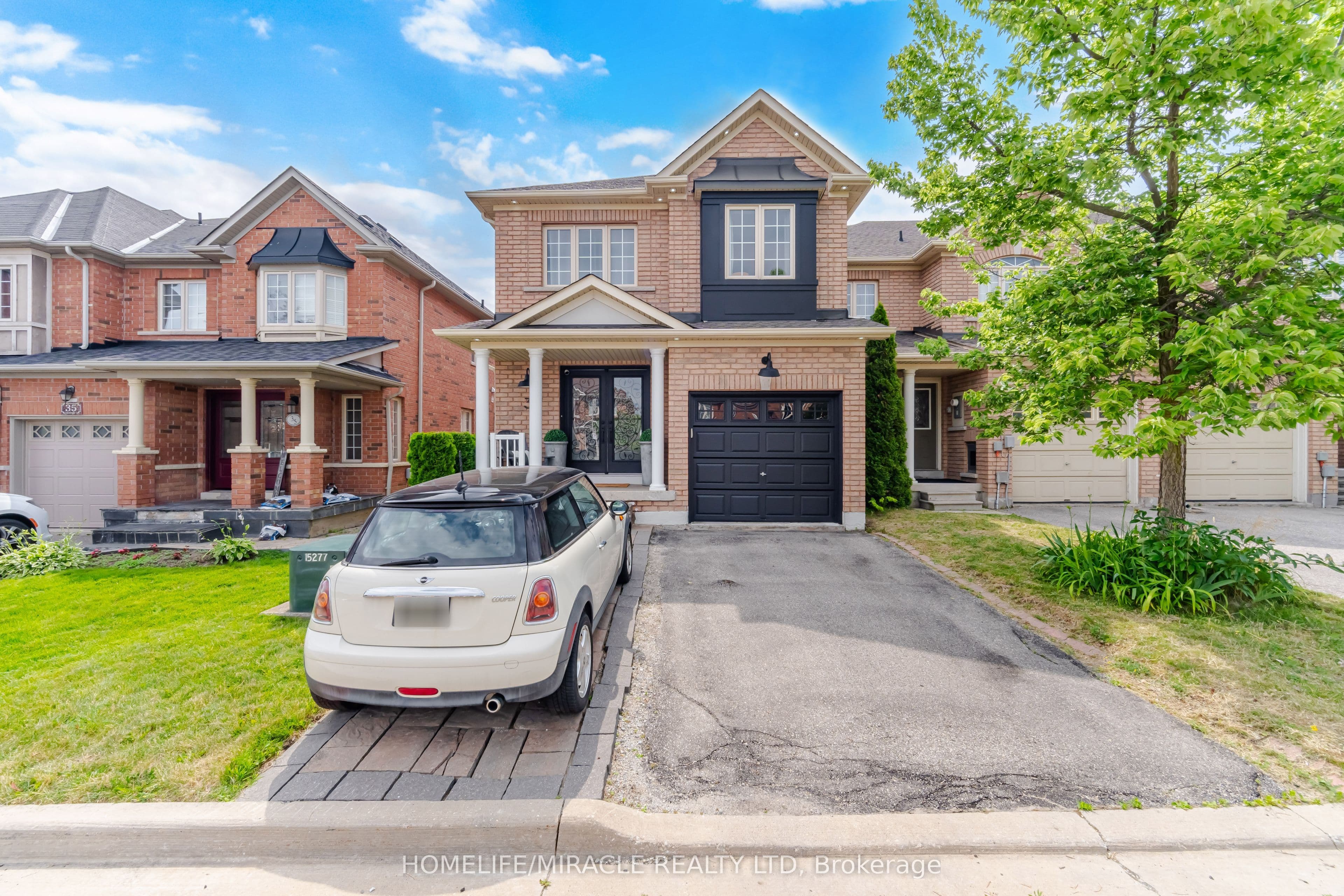 37 Lacebark Court — featured photograph