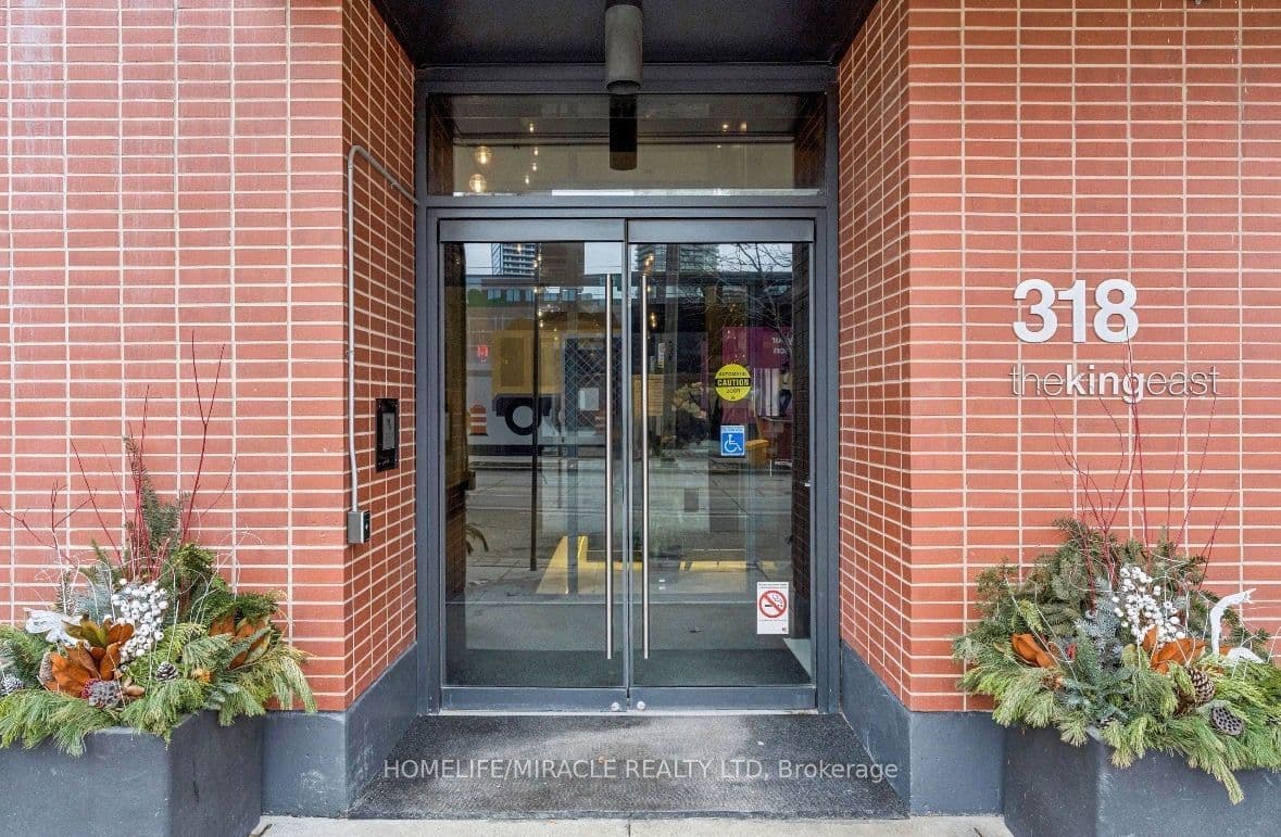 318 King Street #207 — featured photograph