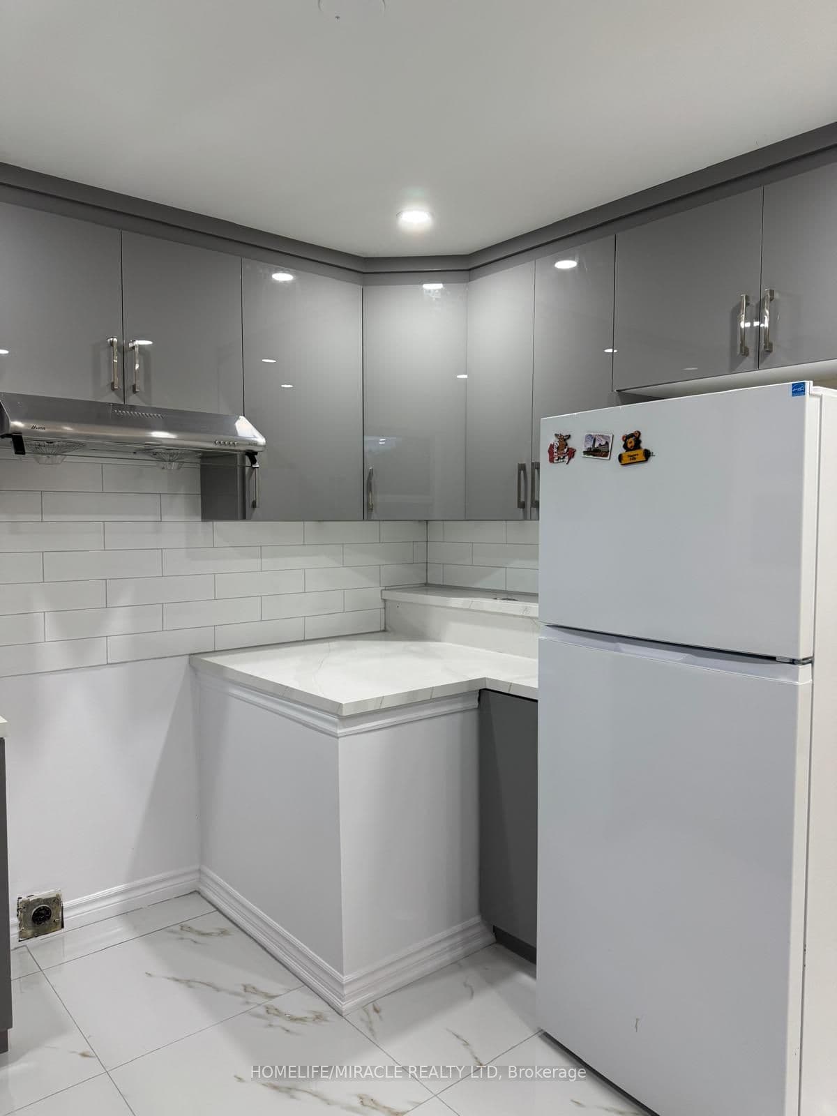 28 Alexandria Crescent — featured photograph