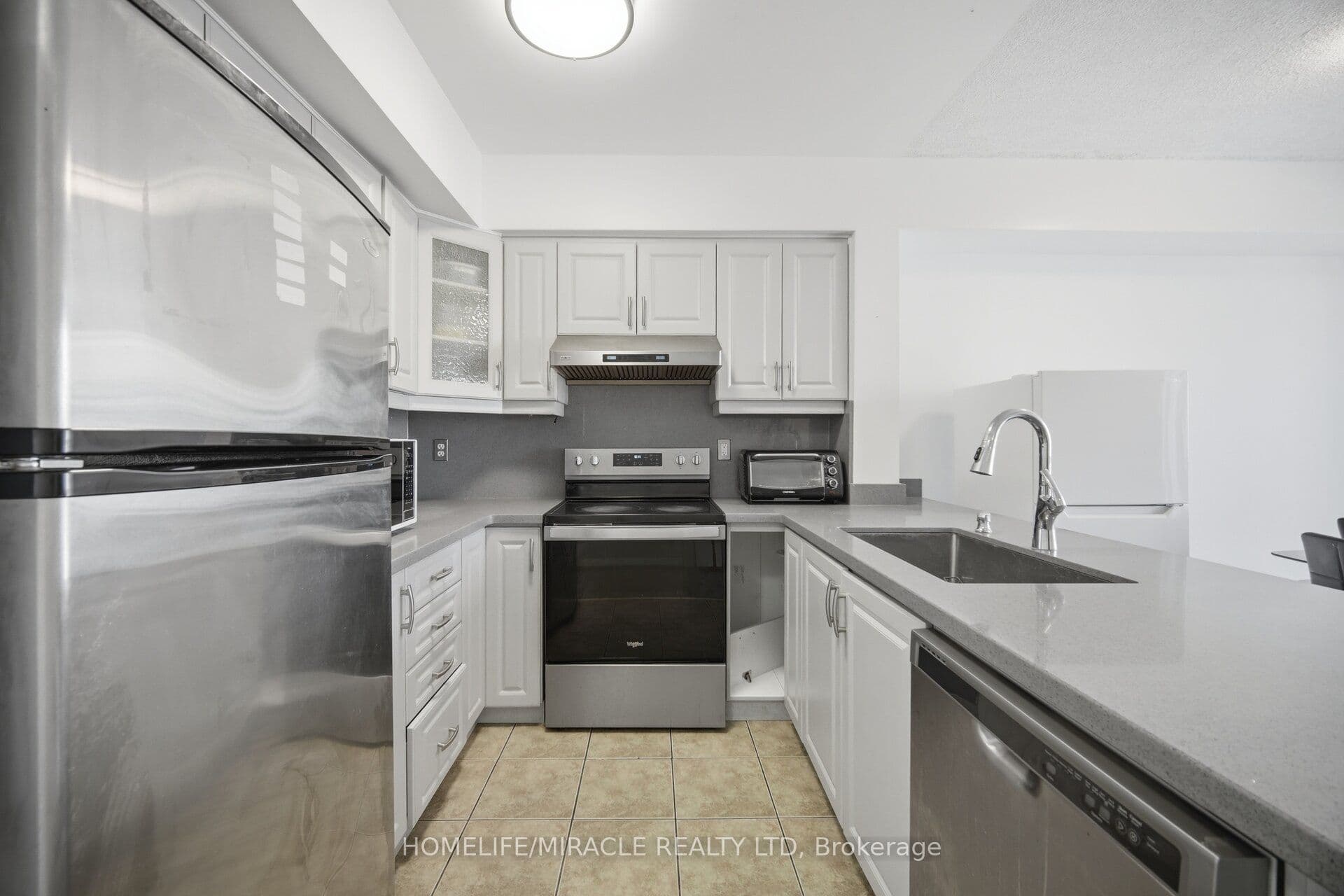 3049 Finch Avenue #2002 — photograph 2