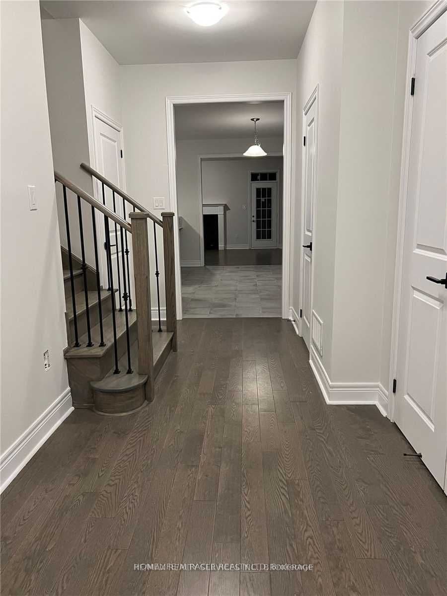 31 OVERSTONE Road — photograph 5