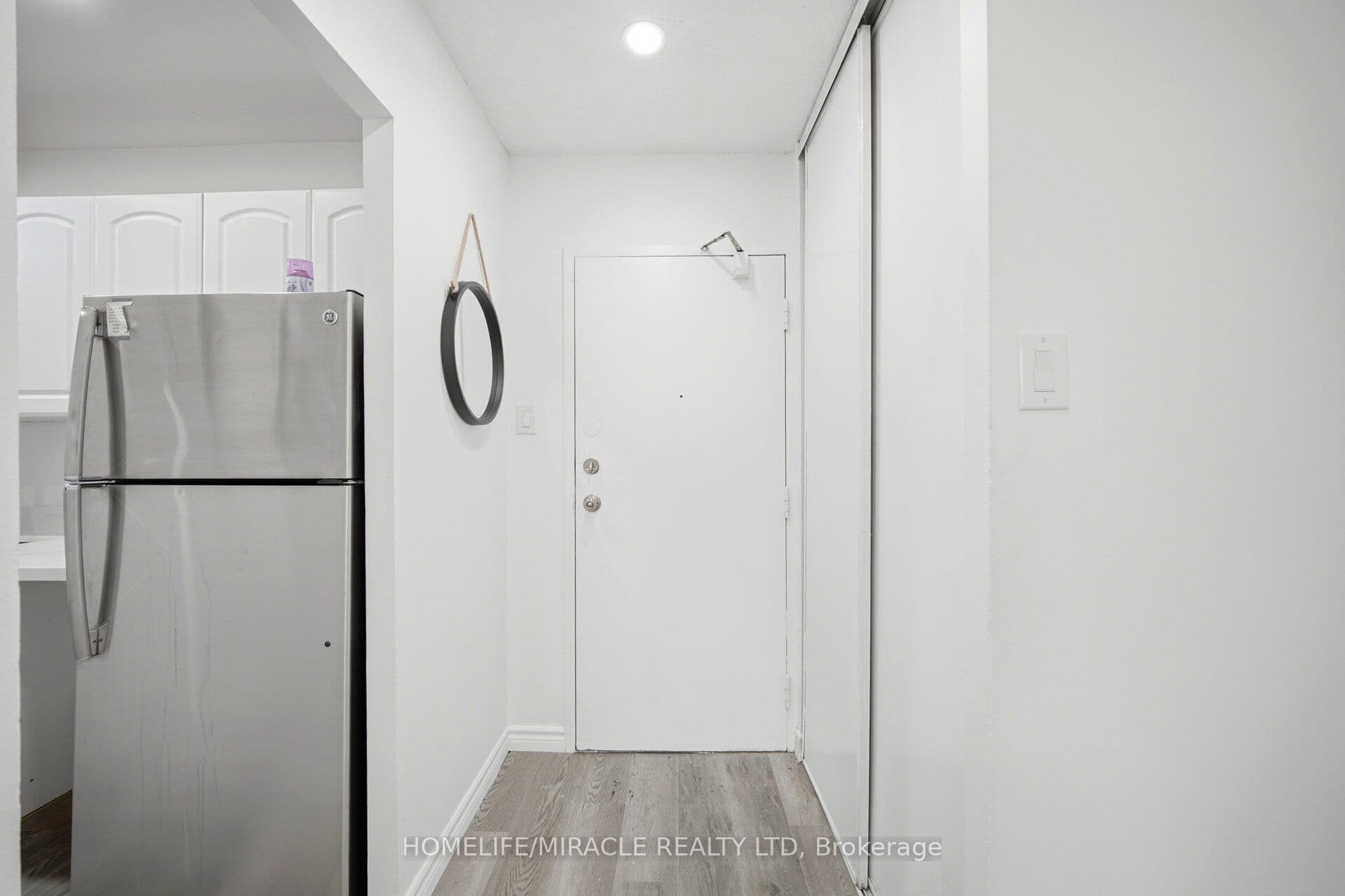 100 Mornelle Court #2051 — photograph 5