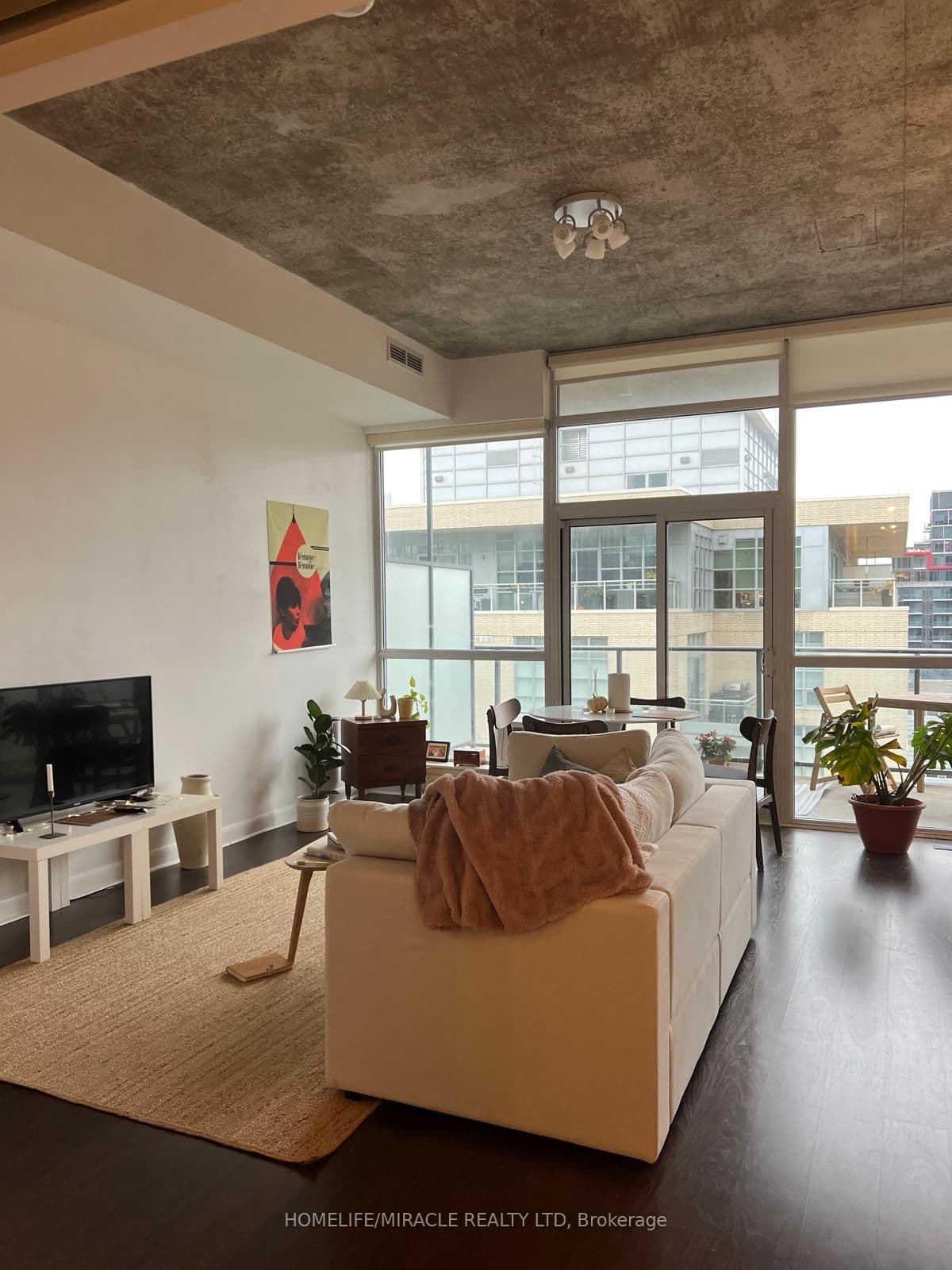 478 King Street #1104 — photograph 4