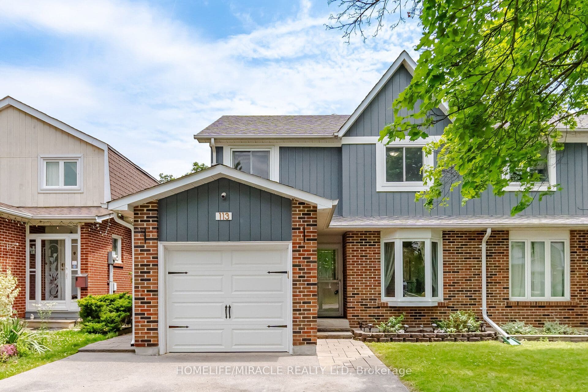 113 Fanshawe Drive — photograph 4