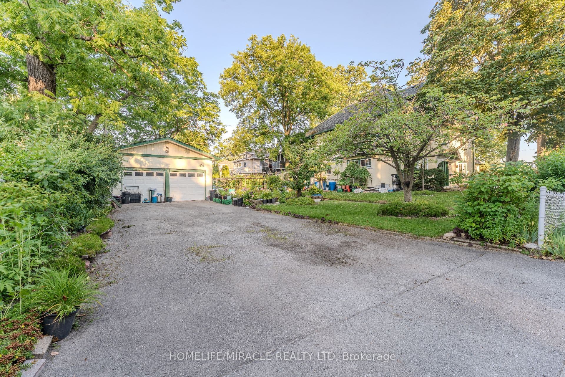 5214 Third Avenue — photograph 5
