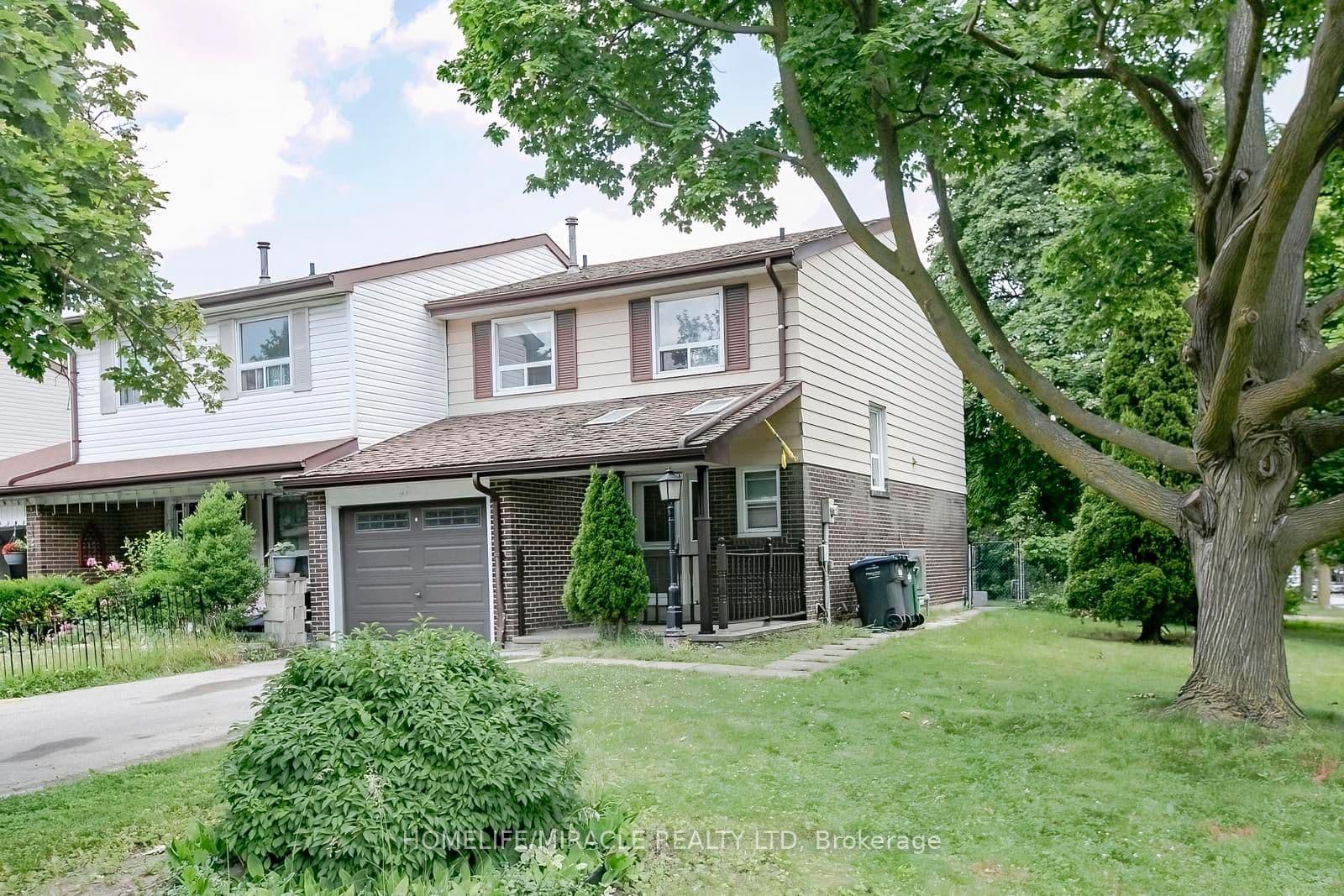 47 Longbourne Crescent — photograph 5