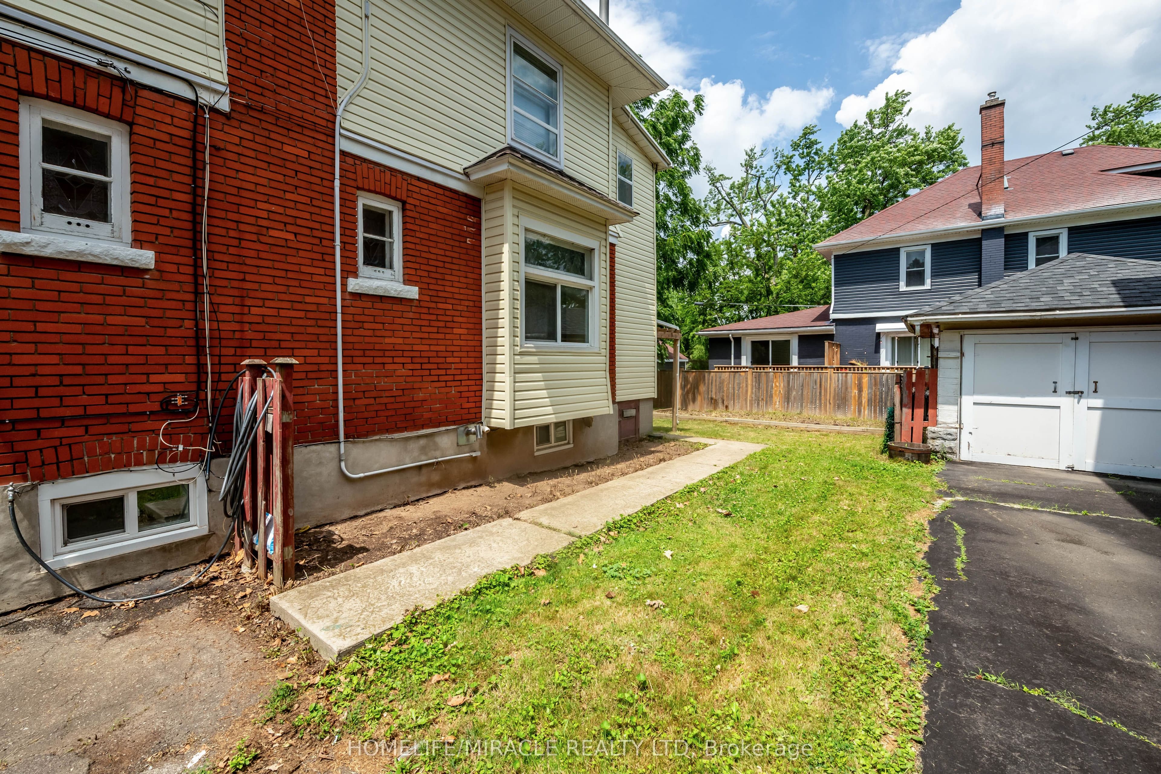 4975 Mcrae Street — photograph 4