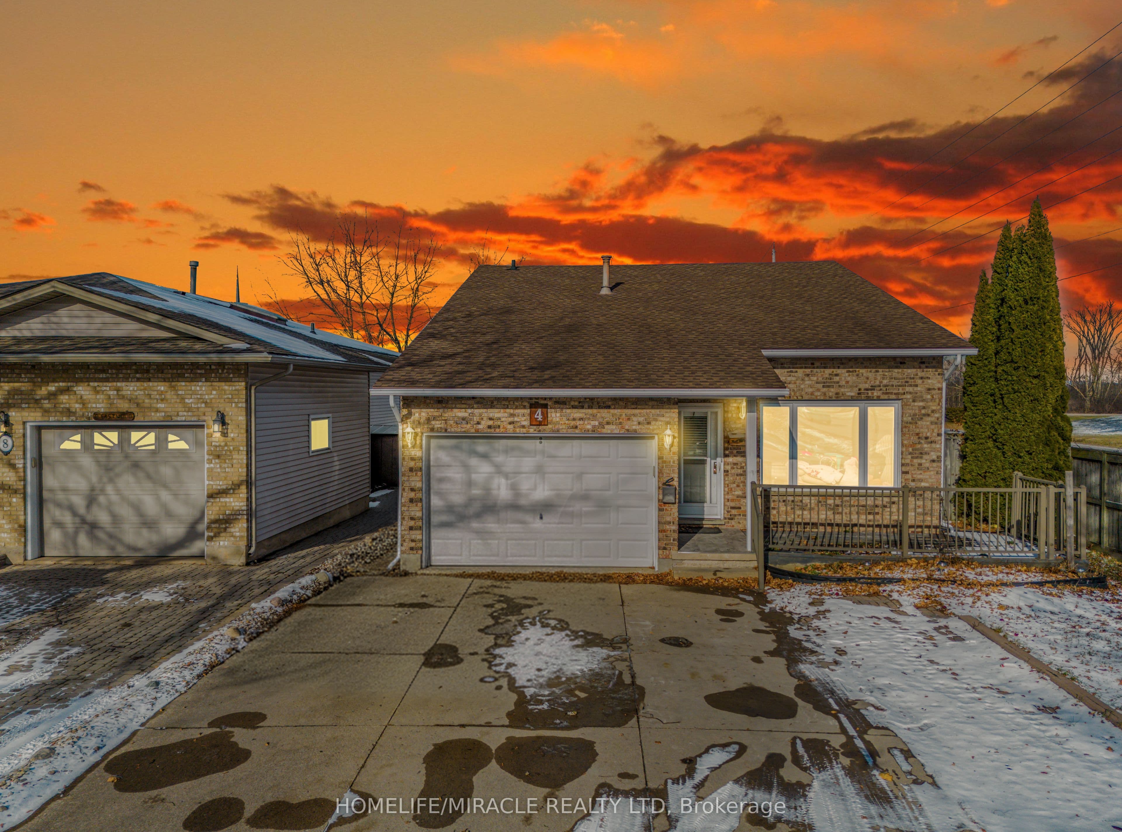 4 Eastwood Drive — featured photograph