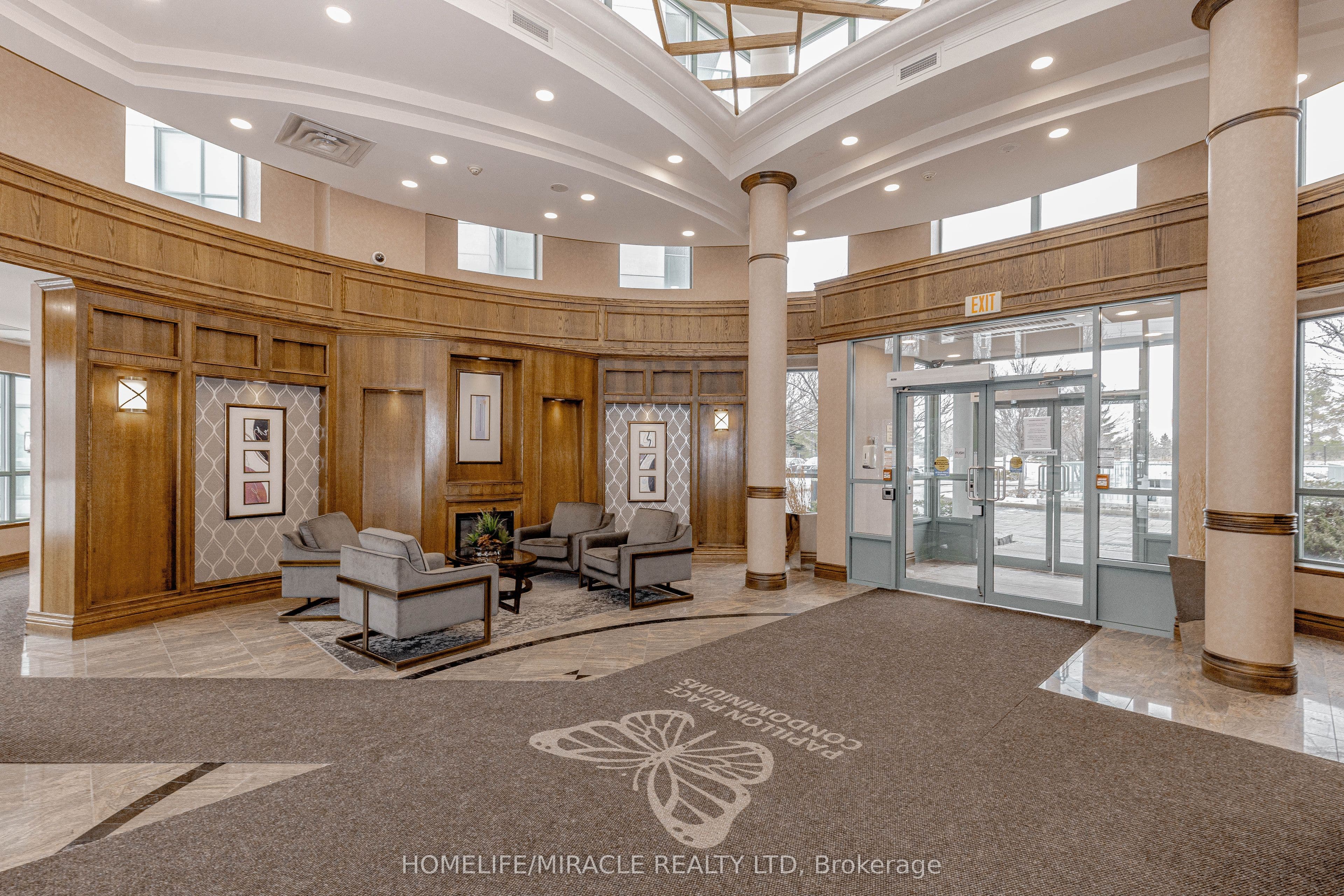 4850 Glen Erin Drive #1403 — photograph 3