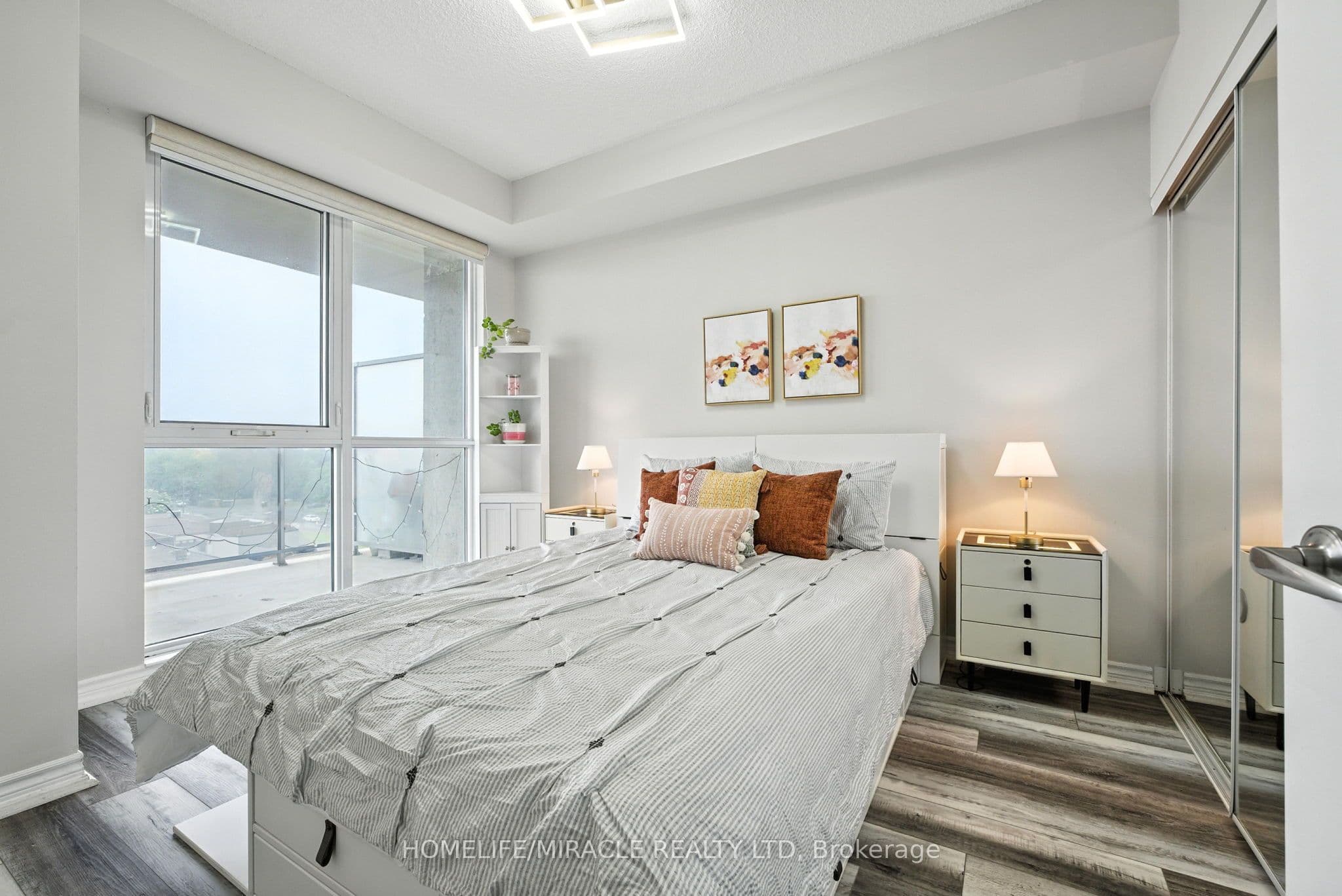 1328 Birchmount Road #607 — photograph 4