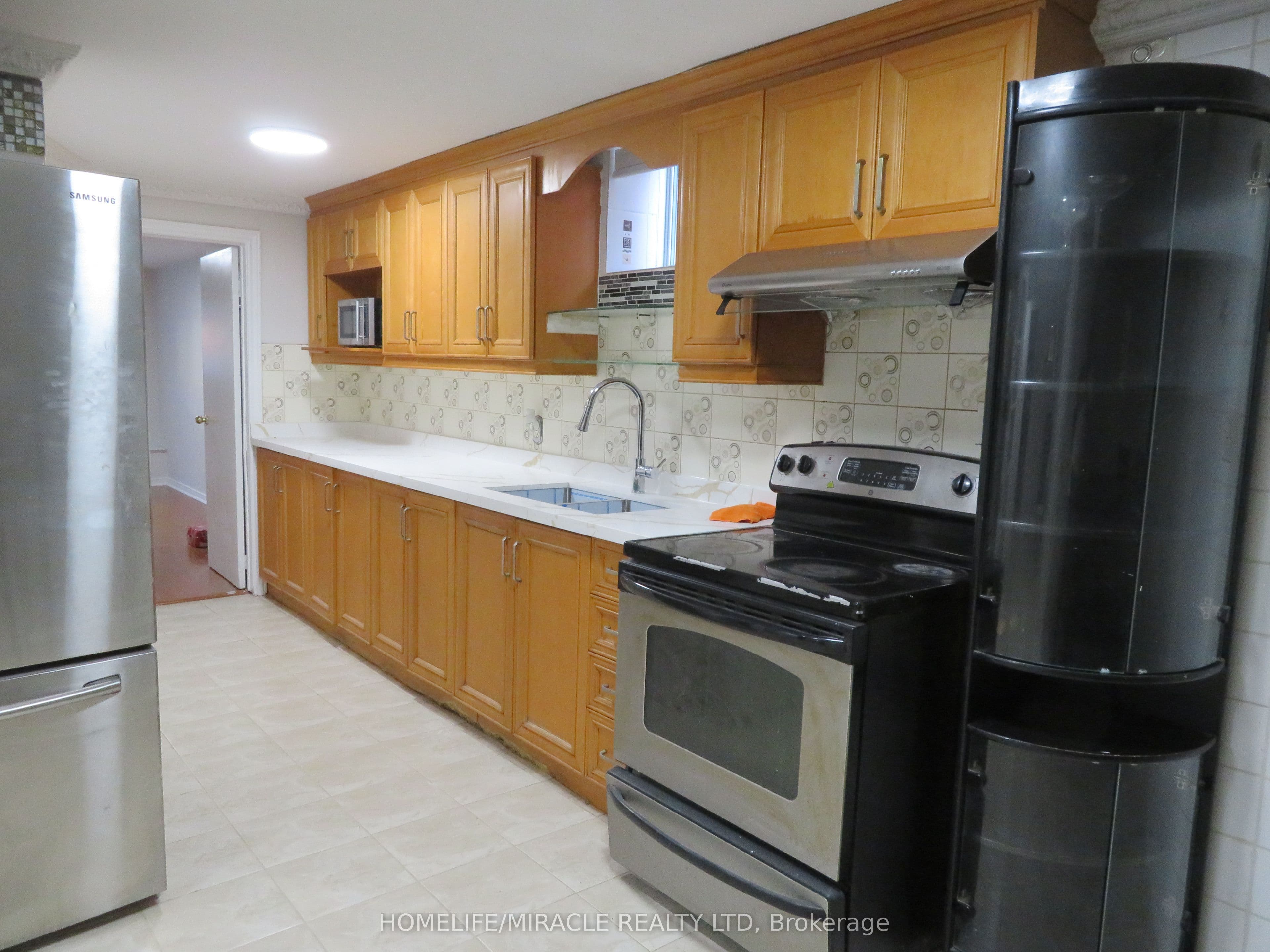 10 Pine Bough Manor — photograph 4