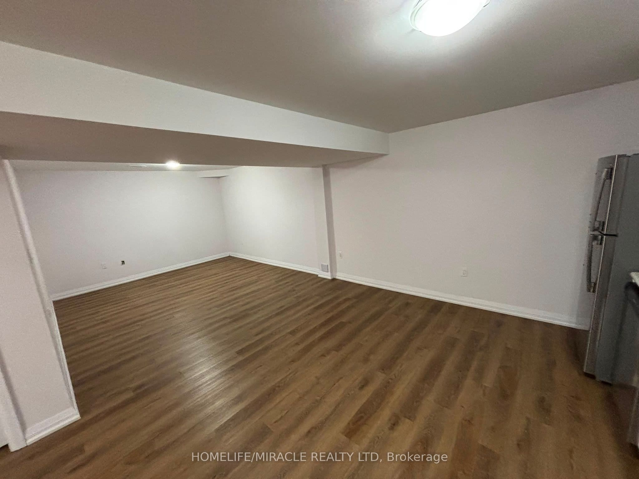 94 Professor Day Drive #Basement — photograph 2