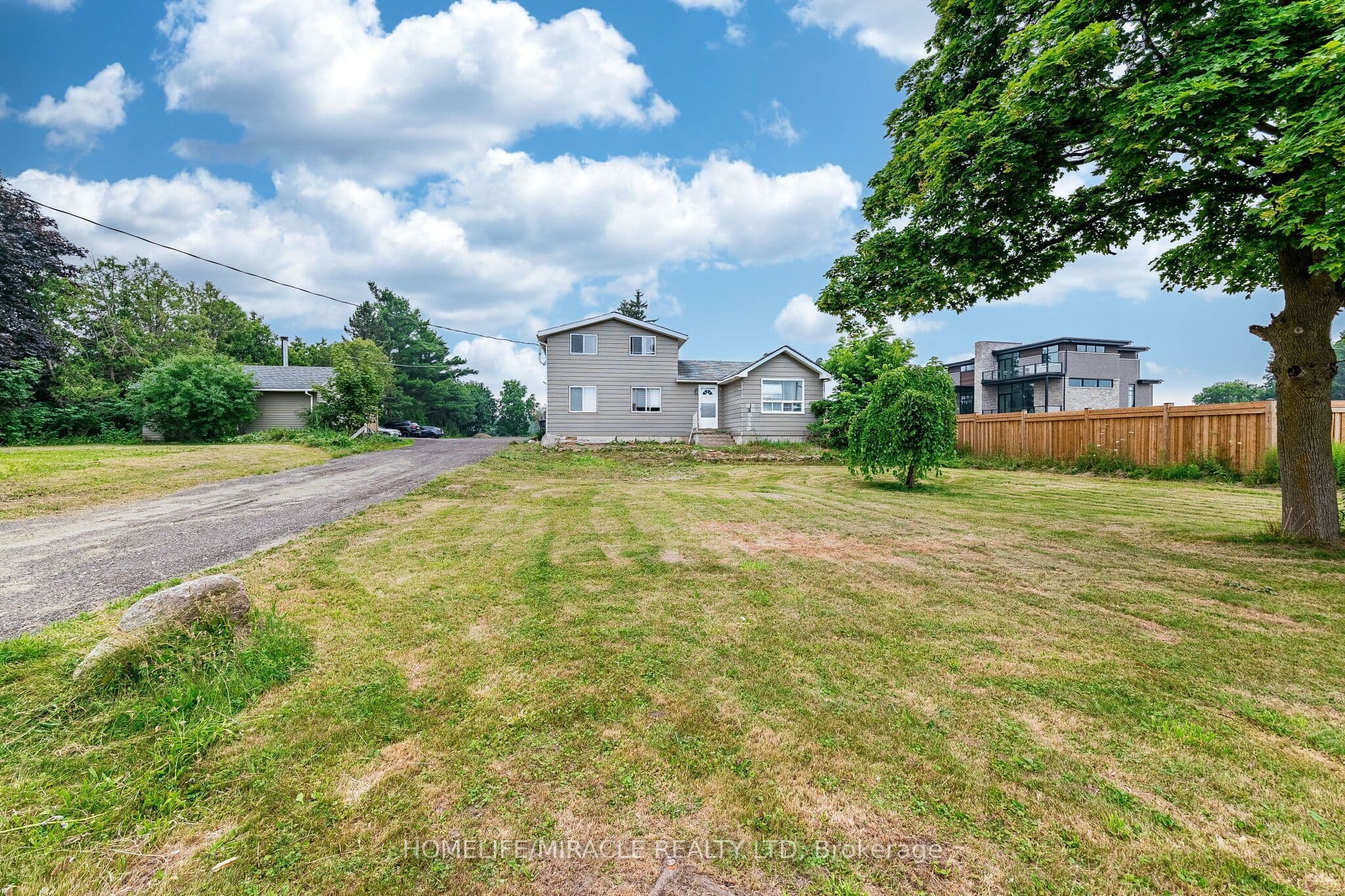 10662 Winston Churchill Boulevard — photograph 2