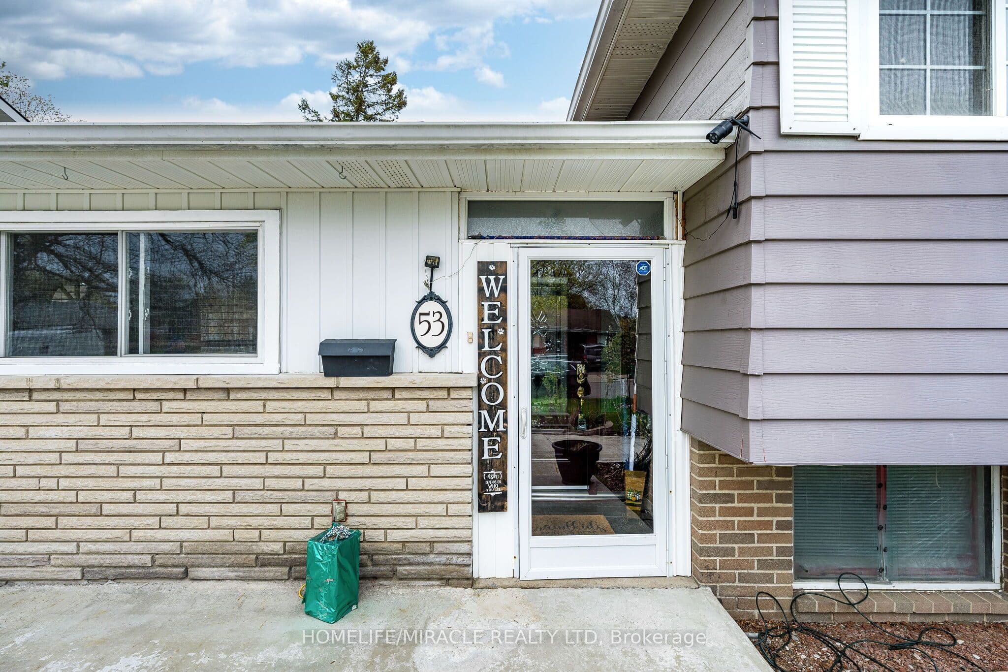 53 WINDERMERE Court — photograph 5