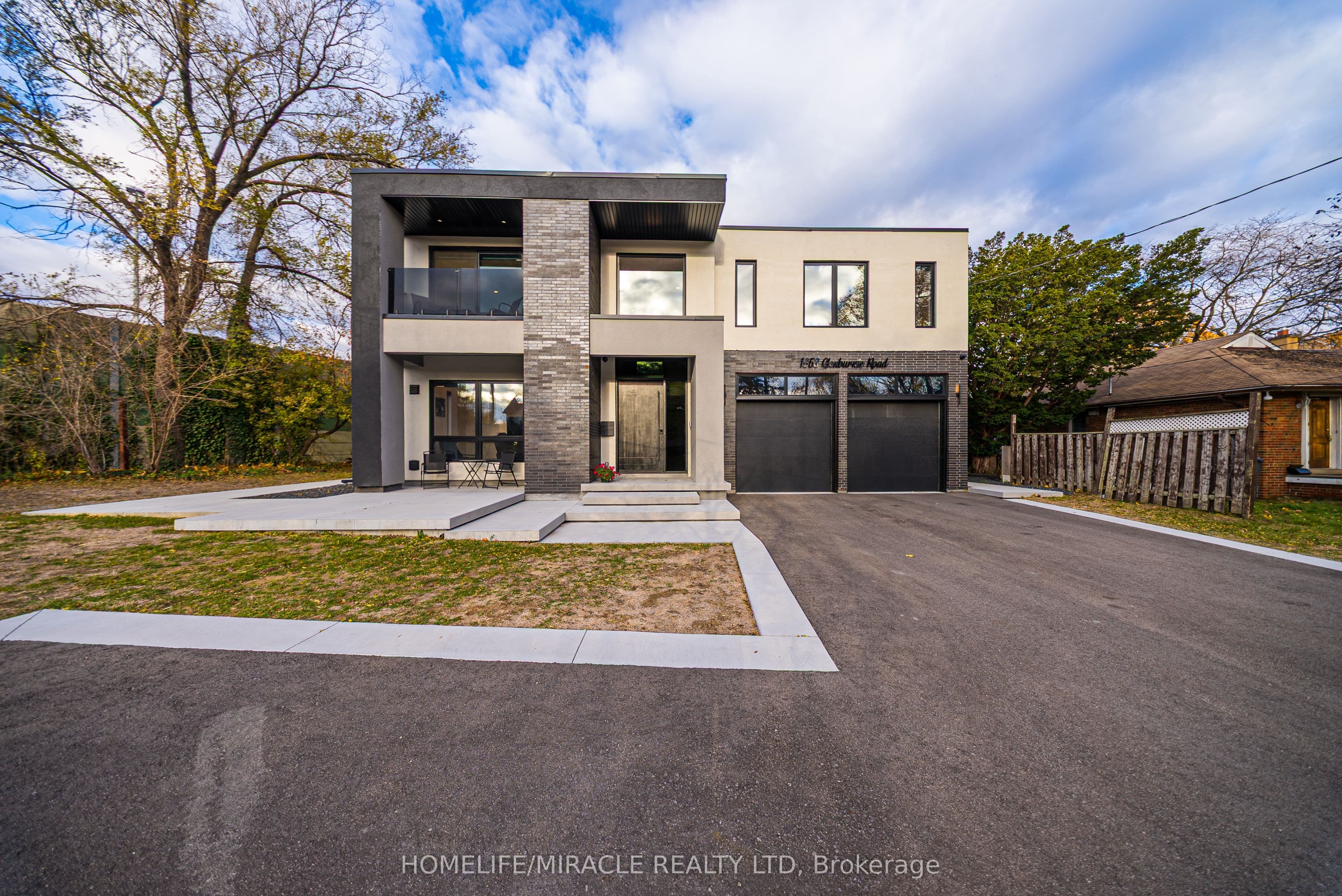 1653 Glenburnie Road — featured photograph