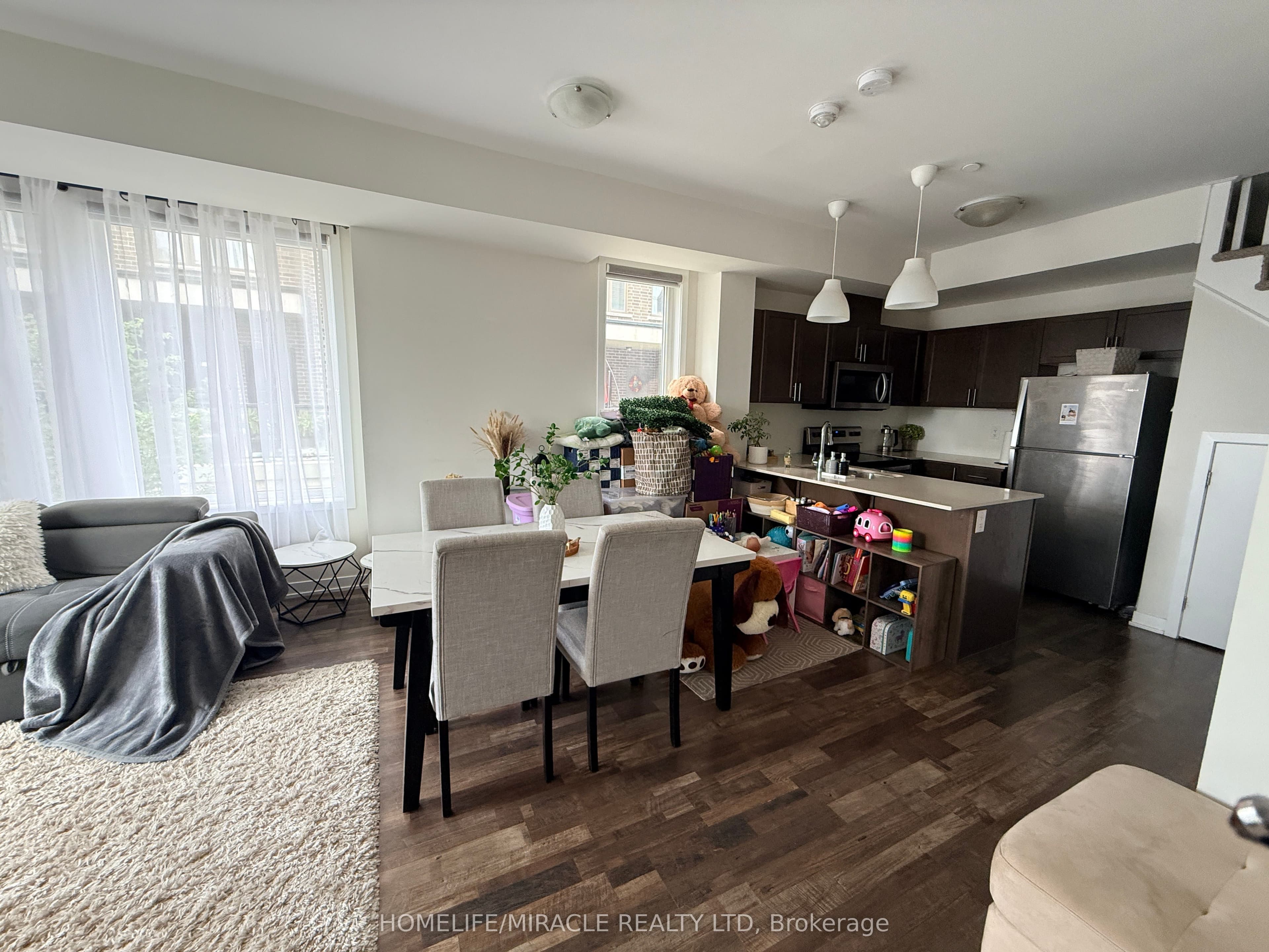 1460 Whites Road #323 — photograph 3