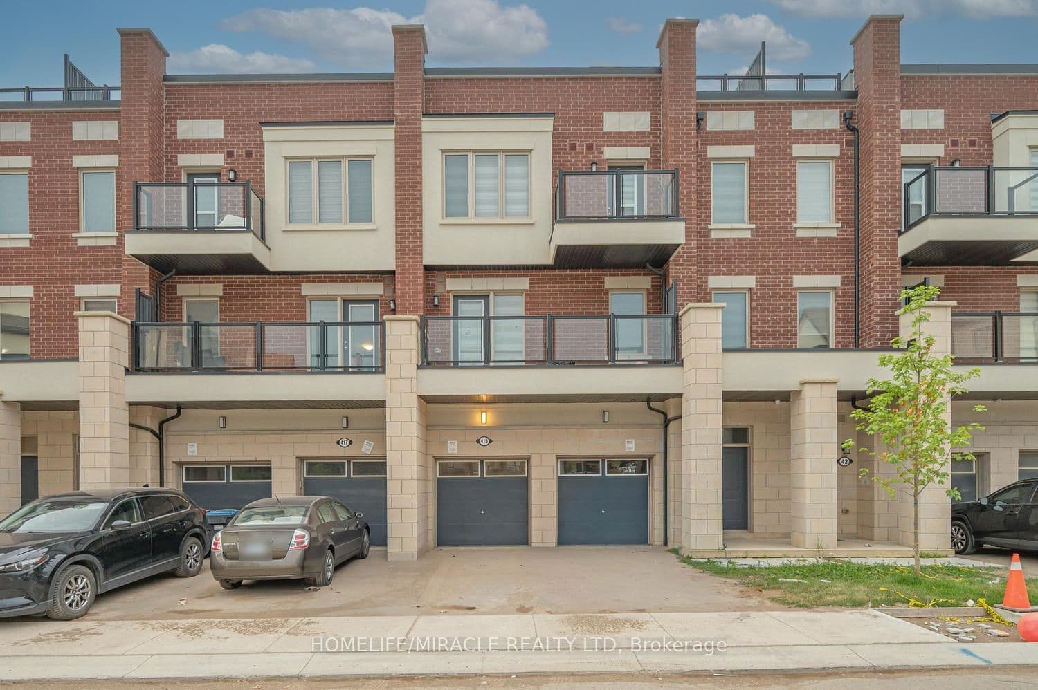 415 Dougall Avenue, Caledon