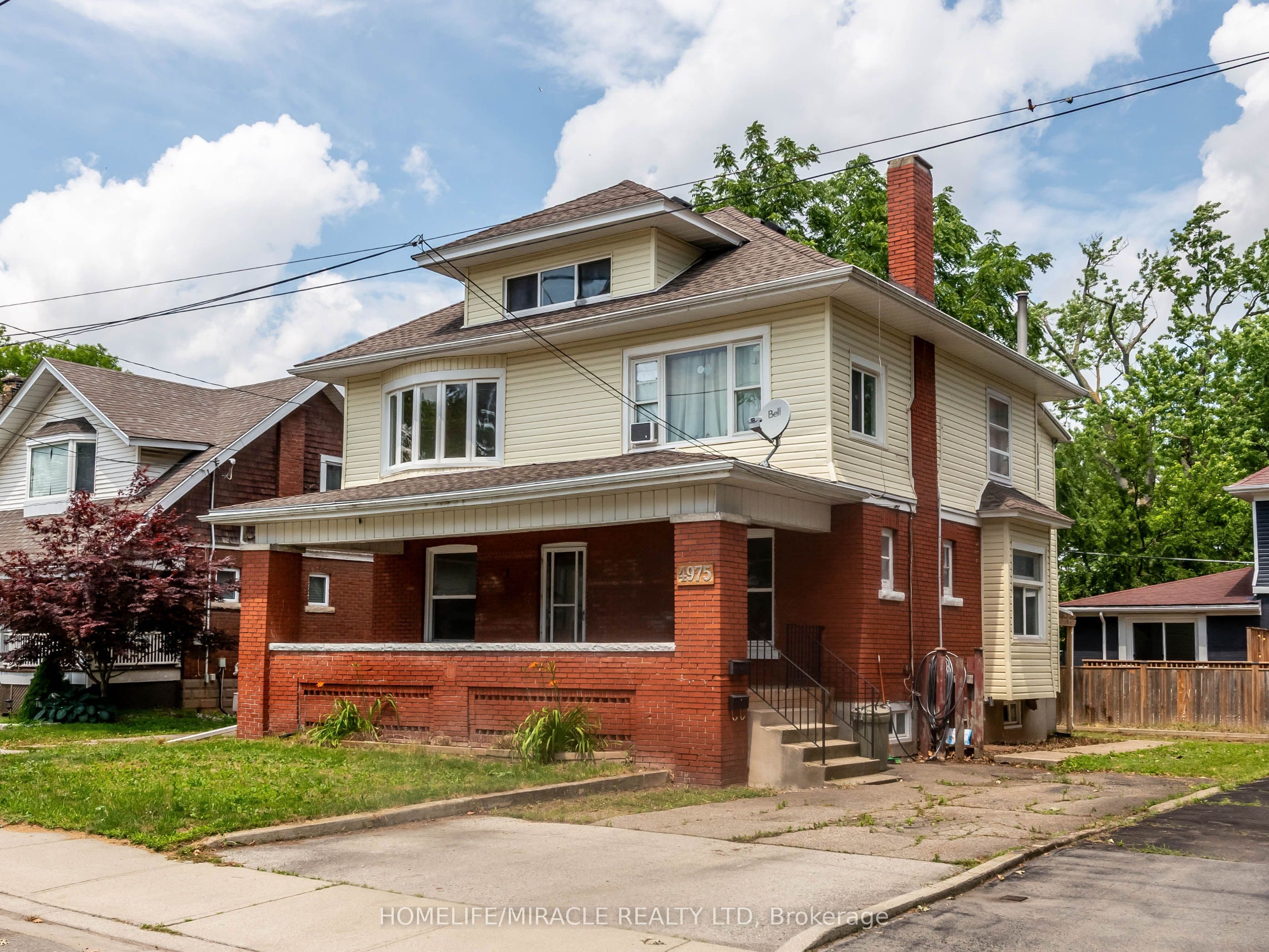 4975 Mcrae Street — photograph 3