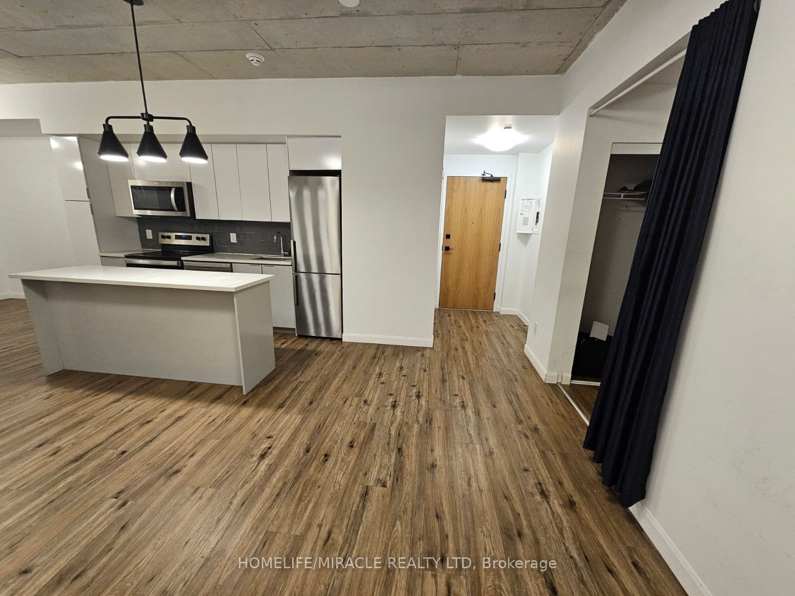 7 Erie Avenue #712 — photograph 4
