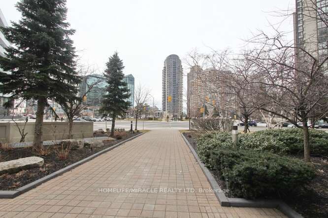 400 Webb Drive #806 — photograph 4