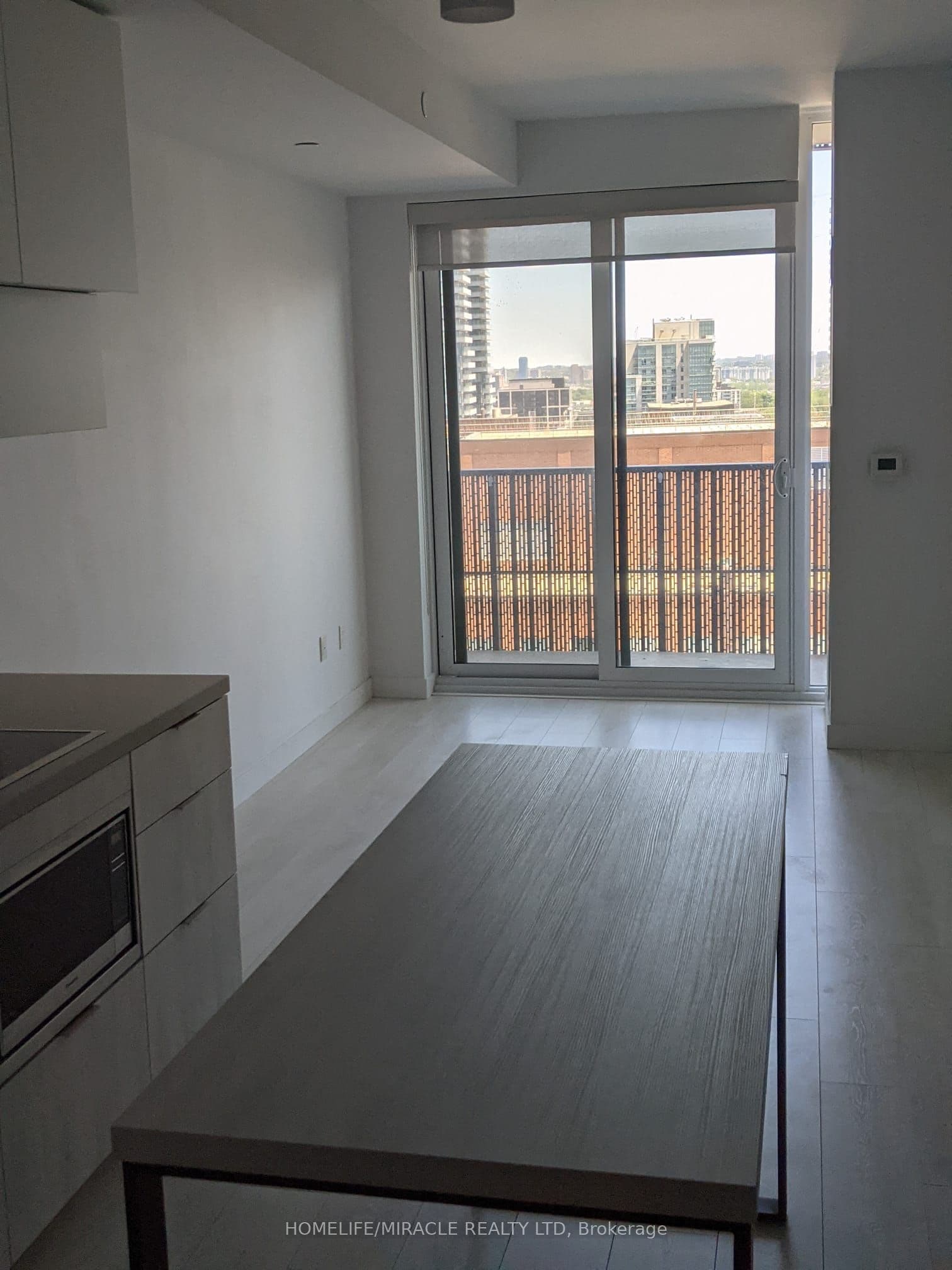 8 Eglinton Avenue #1410 — photograph 5