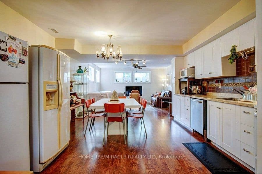 59 Centre Road #Basement — featured photograph