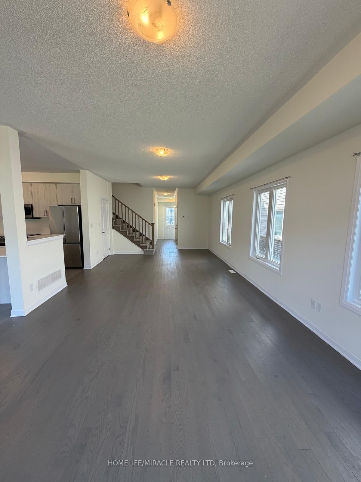 45 Golf Links Drive — photograph 4