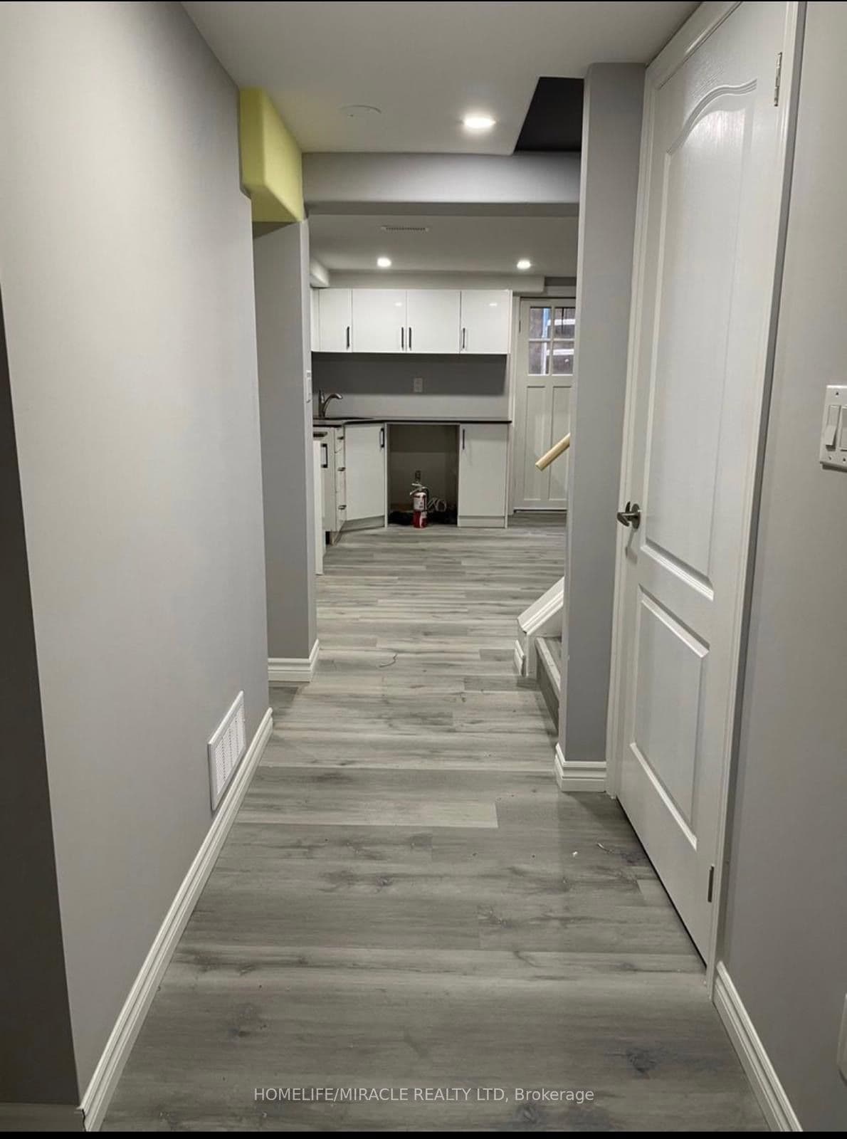 23 Jay Court #Lower — photograph 5
