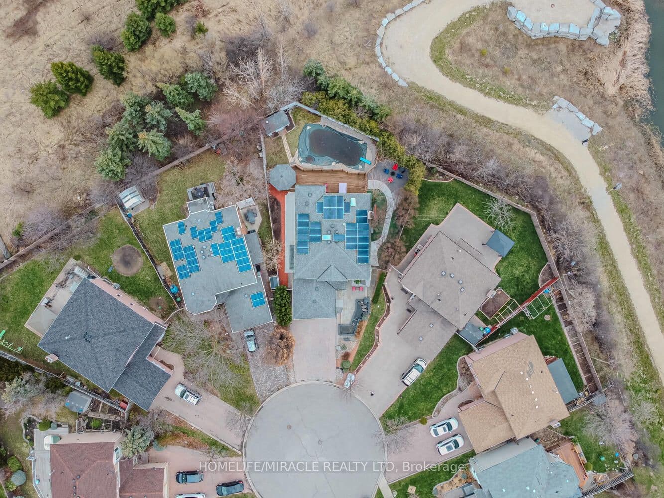 32 Plover Place — photograph 3