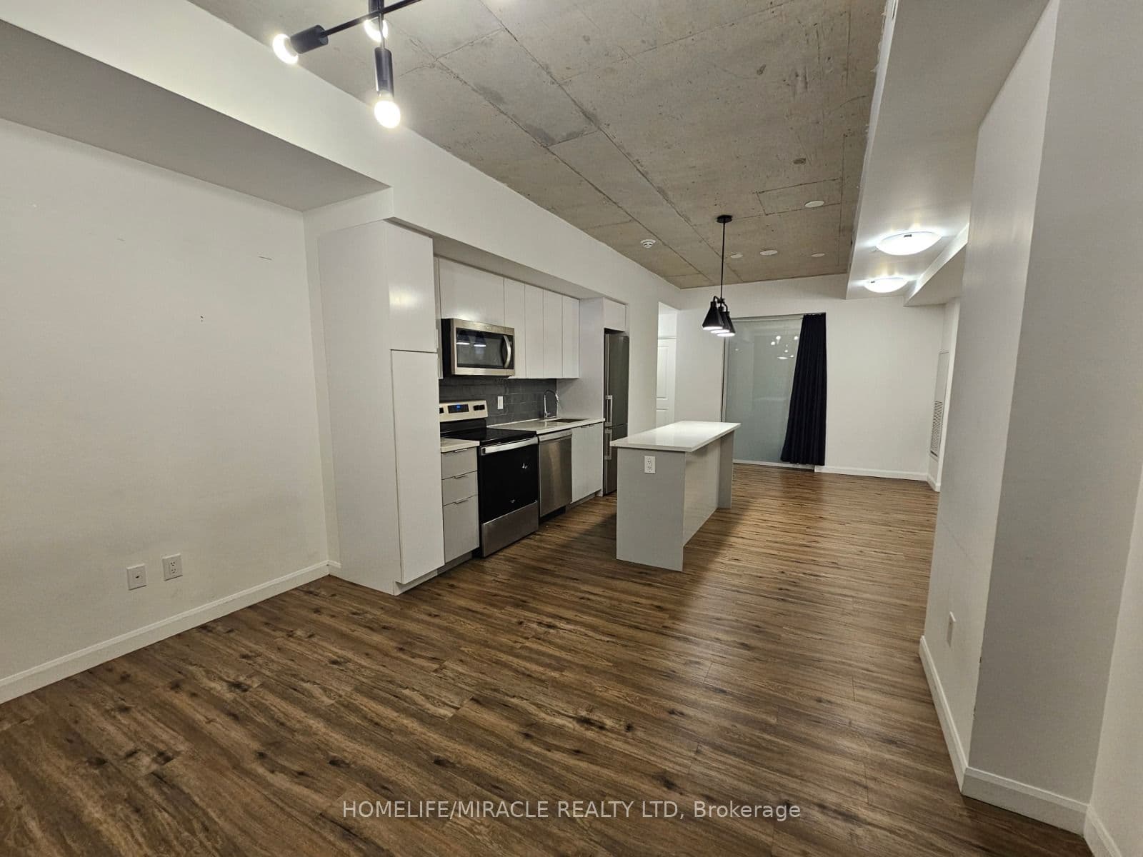 7 Erie Avenue #712 — photograph 5