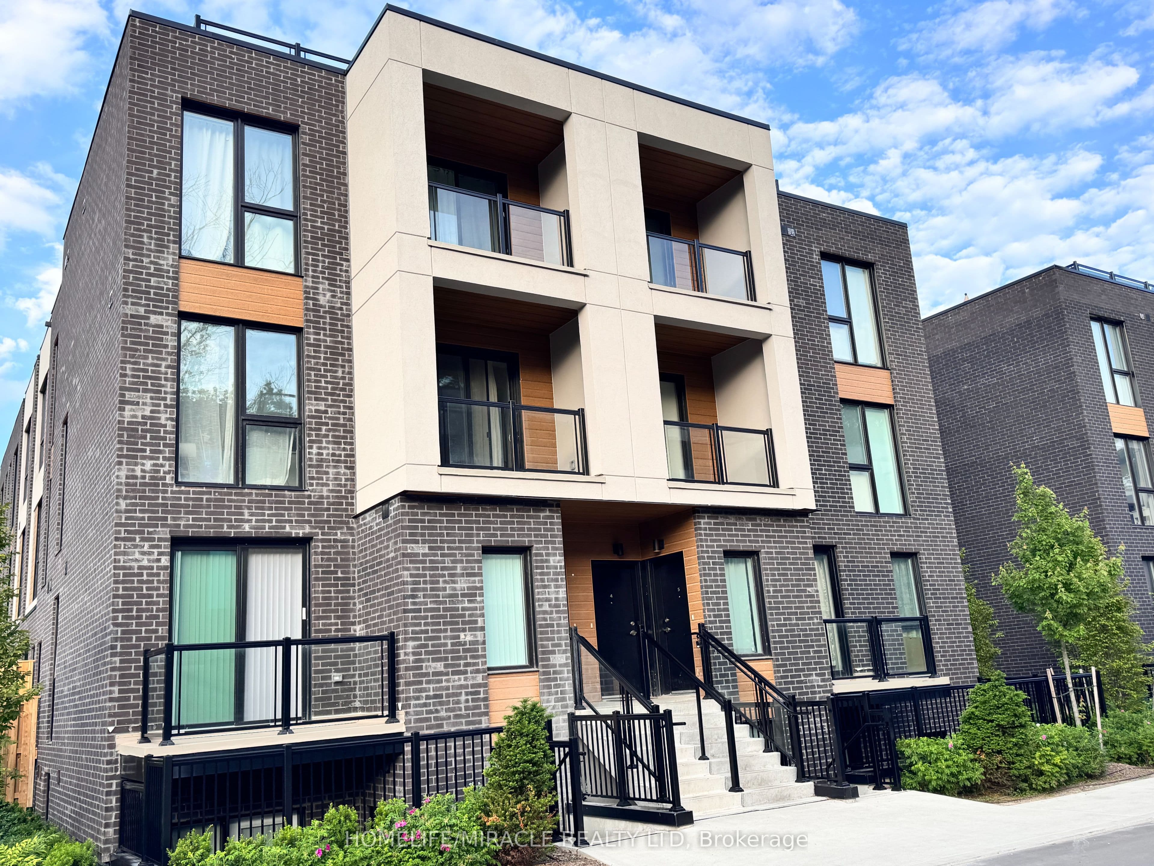 176 Clonmore Drive #4 — featured photograph