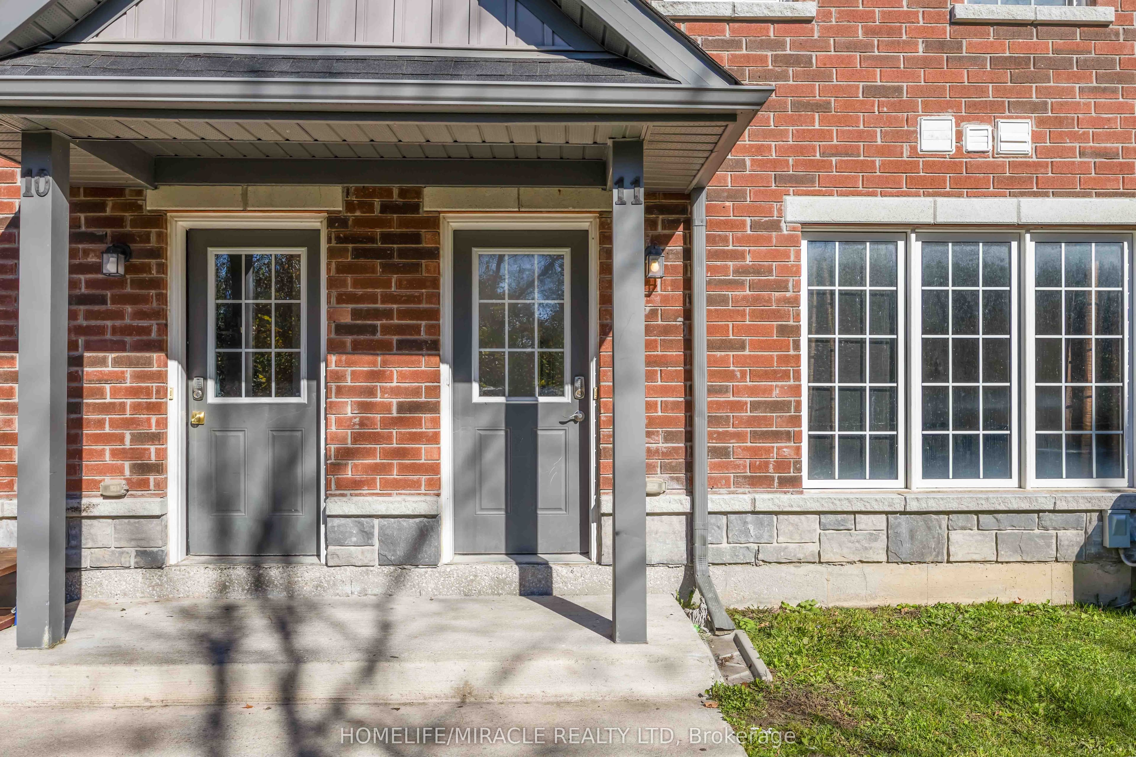 244 Penetanguishene Road #11 — photograph 3