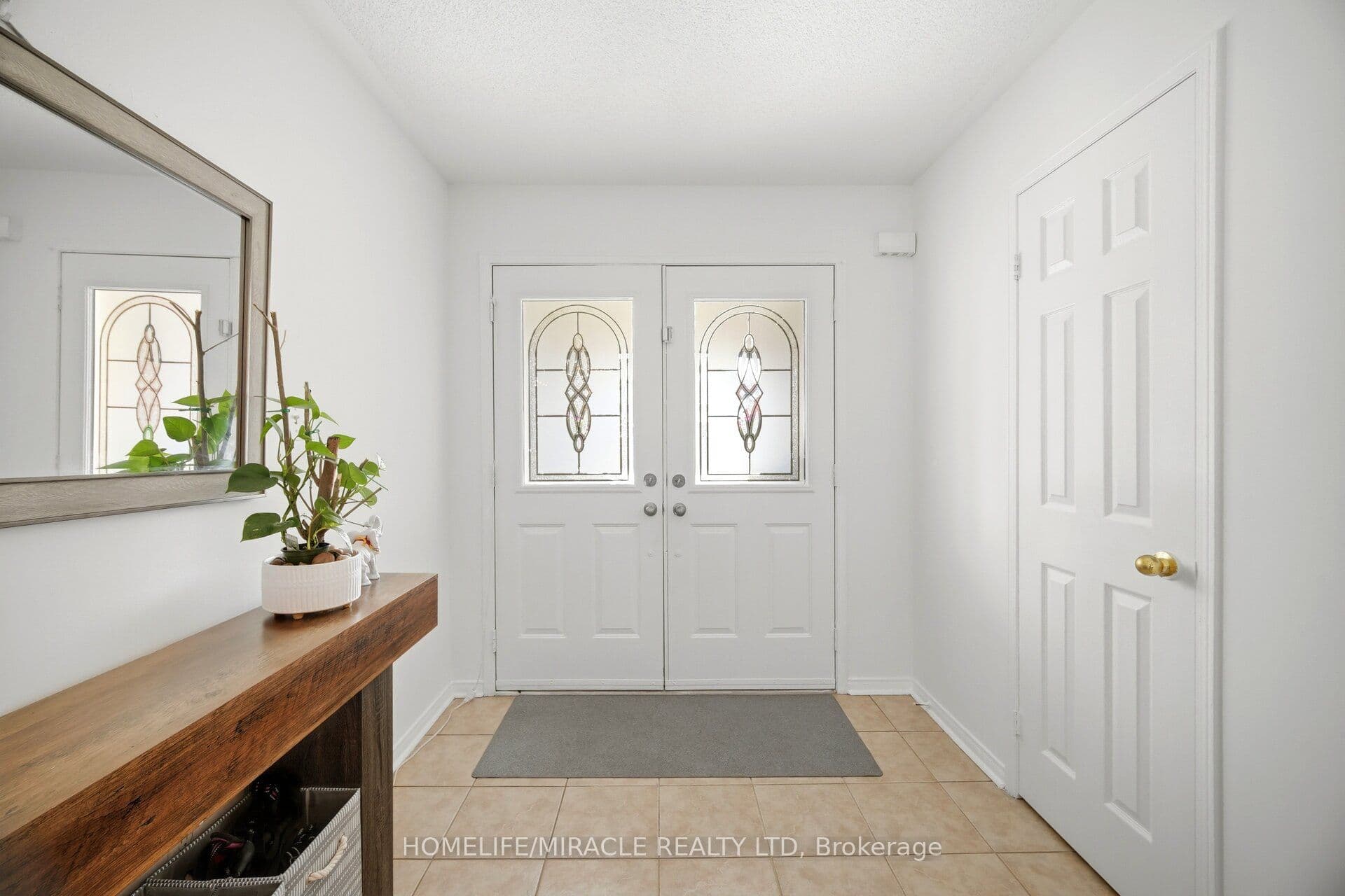 16 Capistro Street — photograph 5