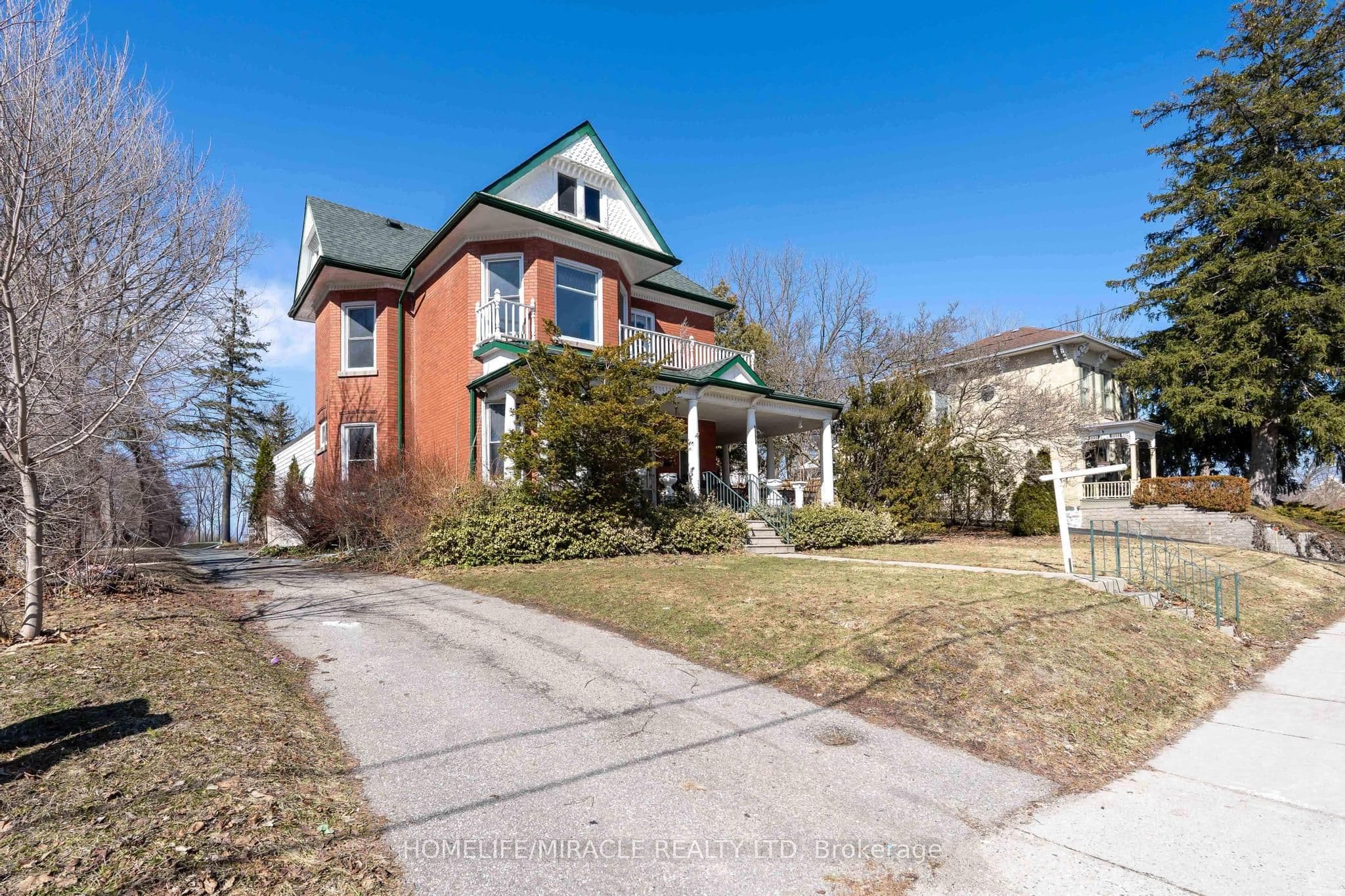 114 Frances Street — photograph 4