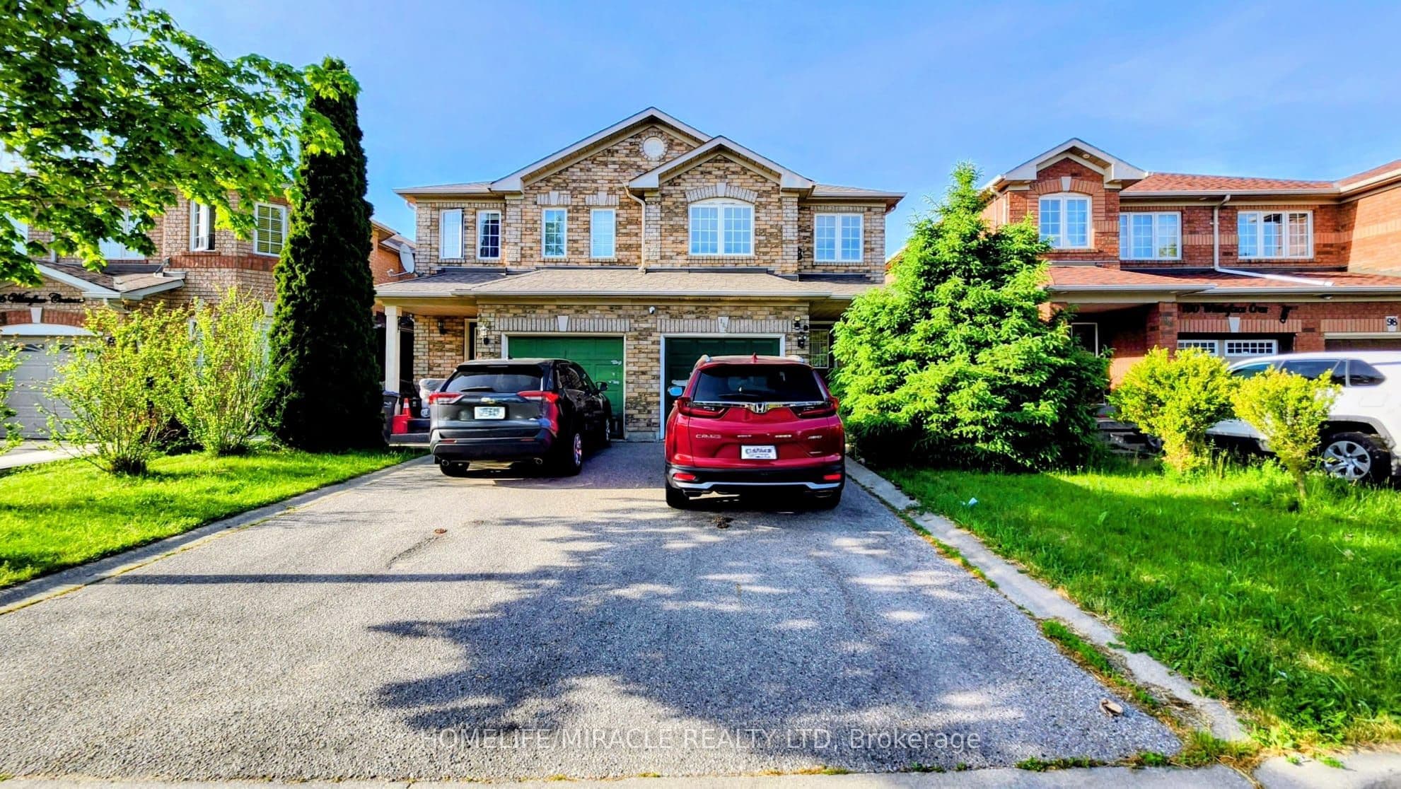102 Whiteface Crescent — featured photograph