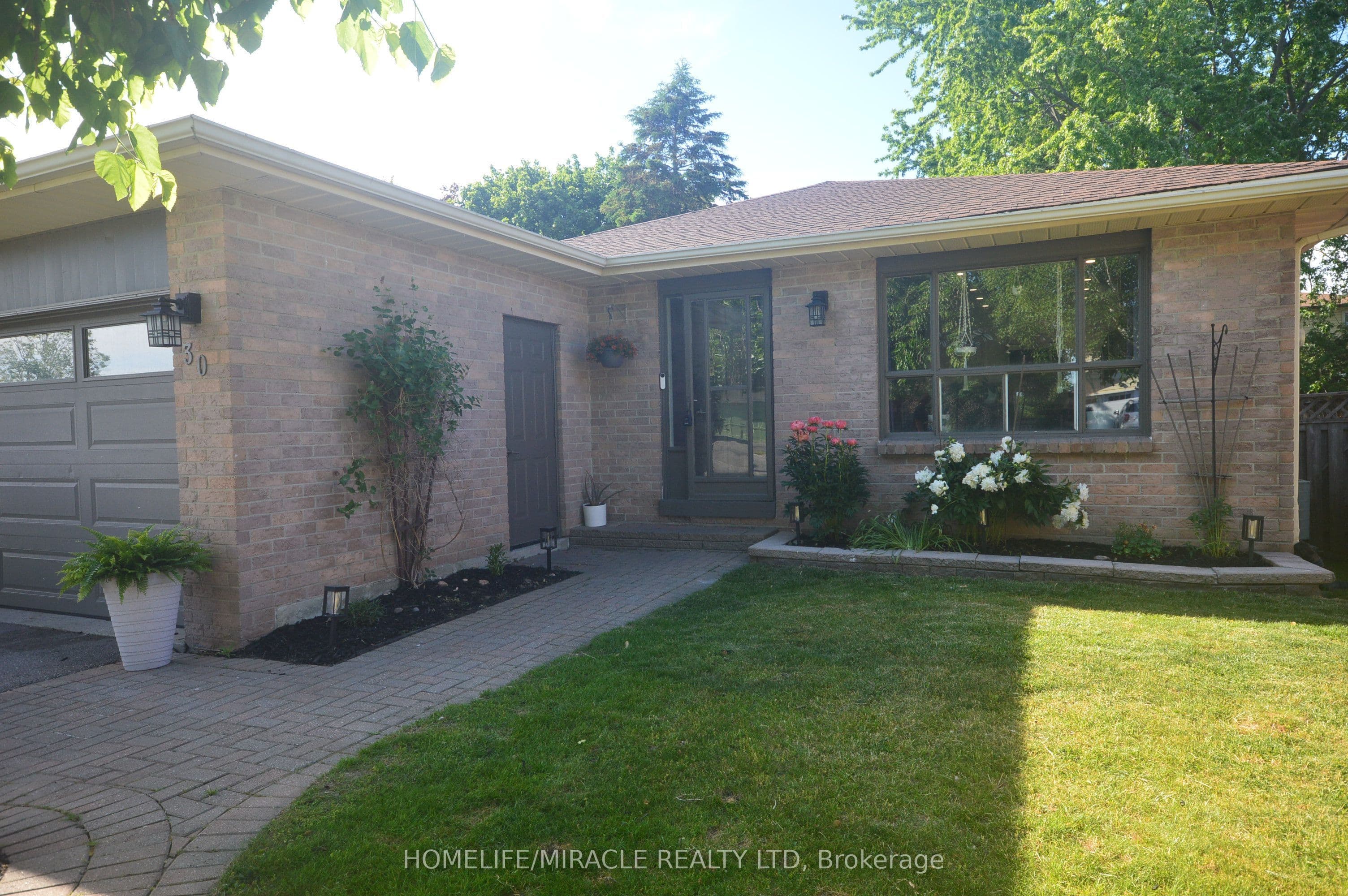 30 Northgate Drive — photograph 2