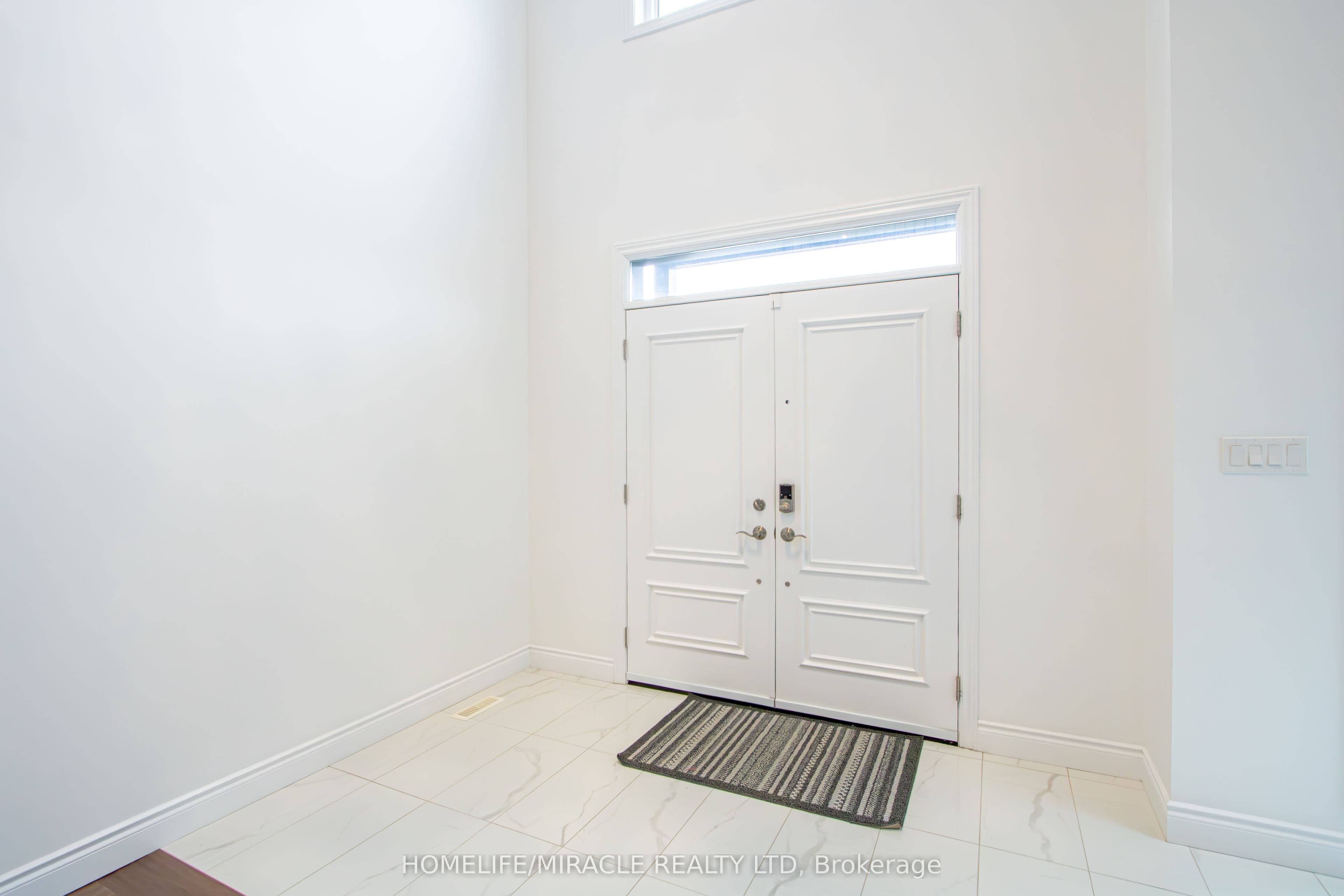 1464 Medway Park Drive — photograph 5