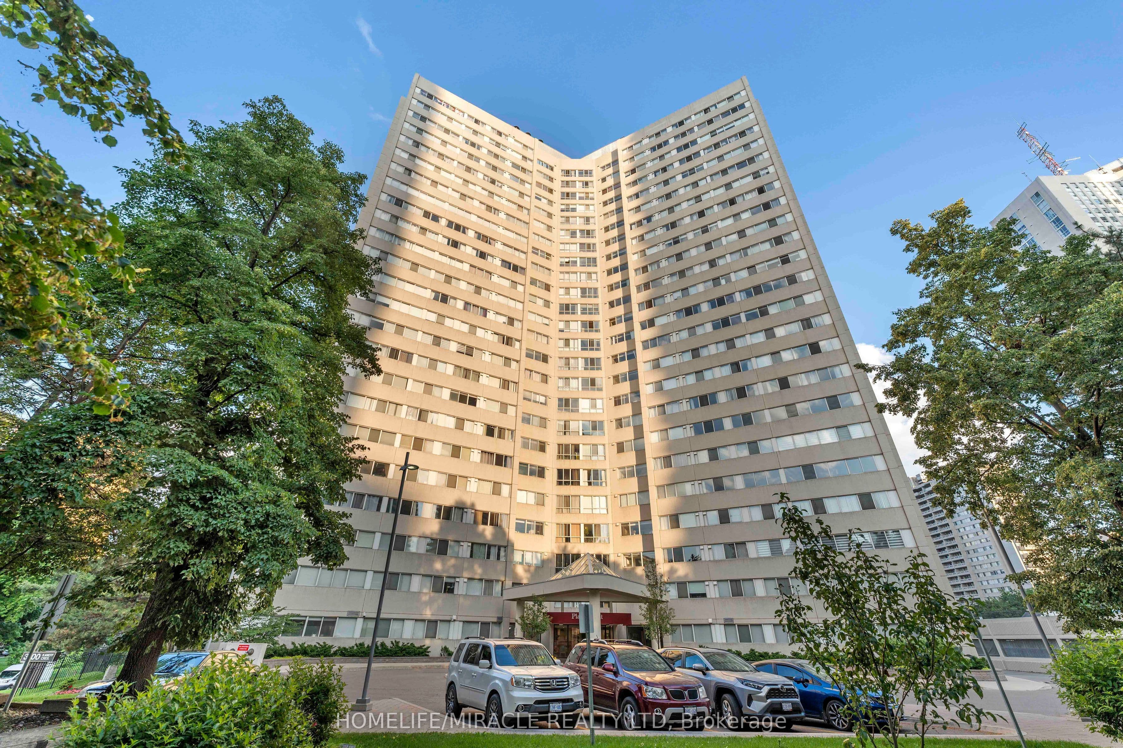 3700 Kaneff Crescent #202 — featured photograph