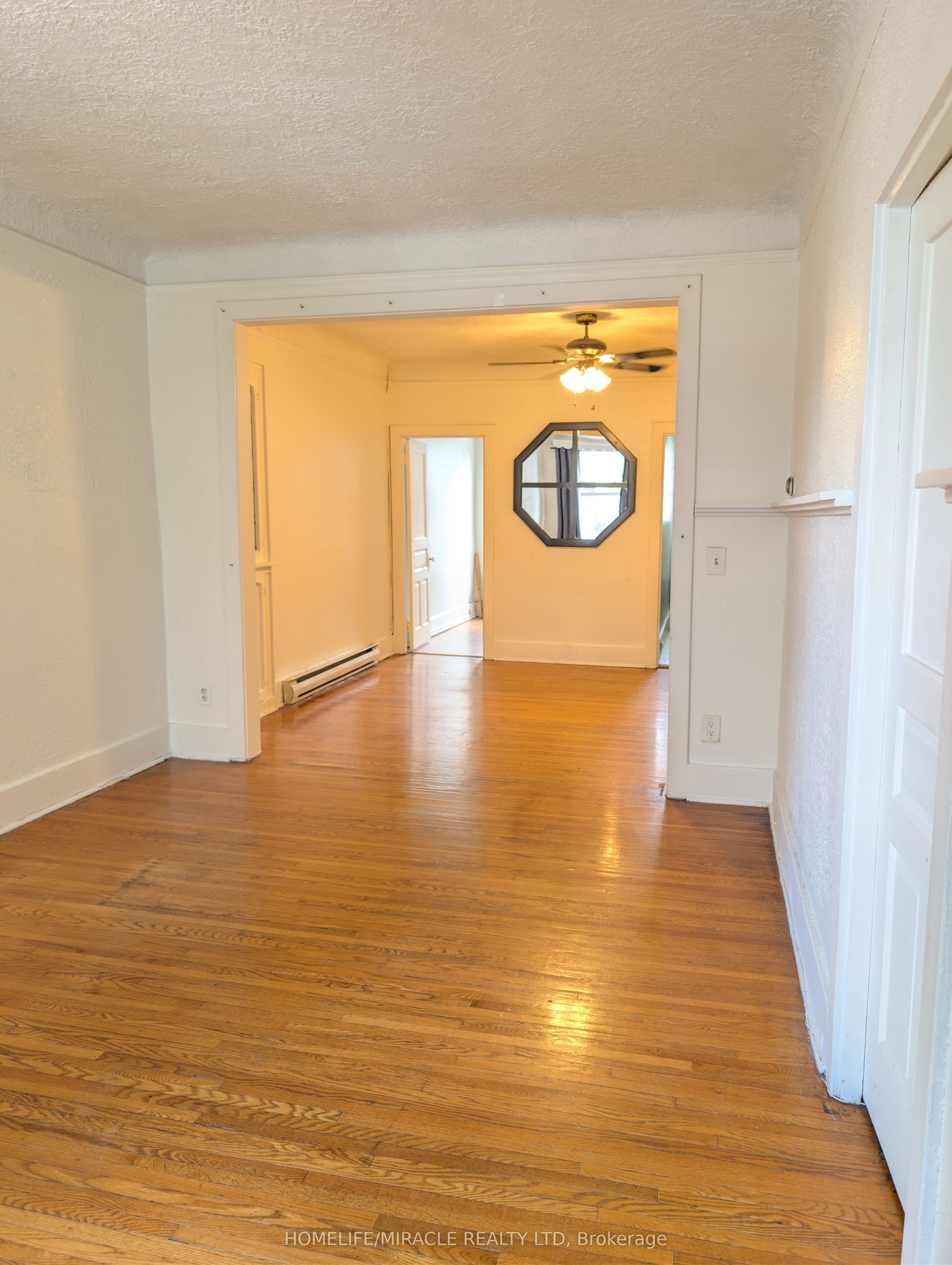 359A Brant Street — photograph 2