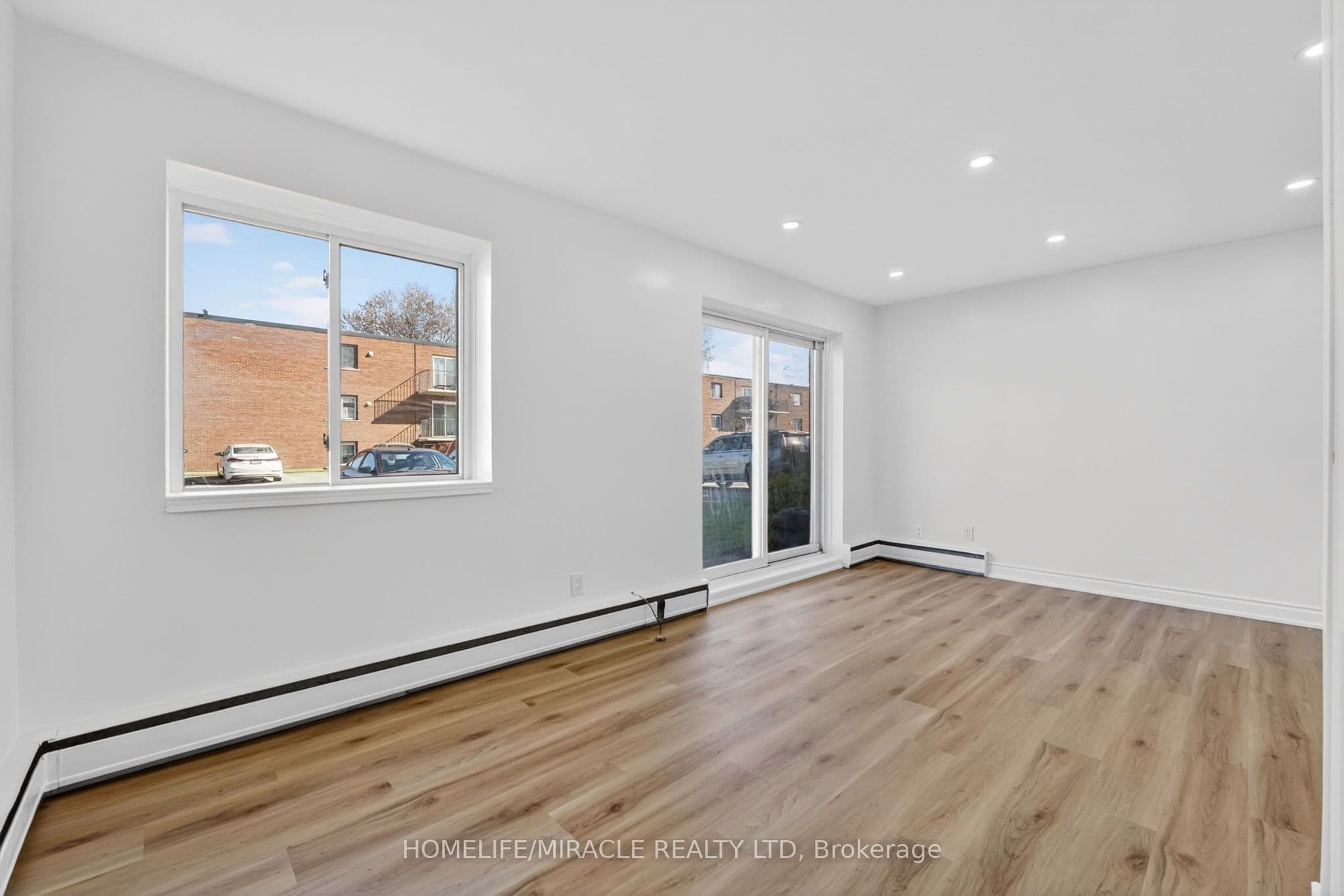 456 Carlton Street #5 — photograph 4
