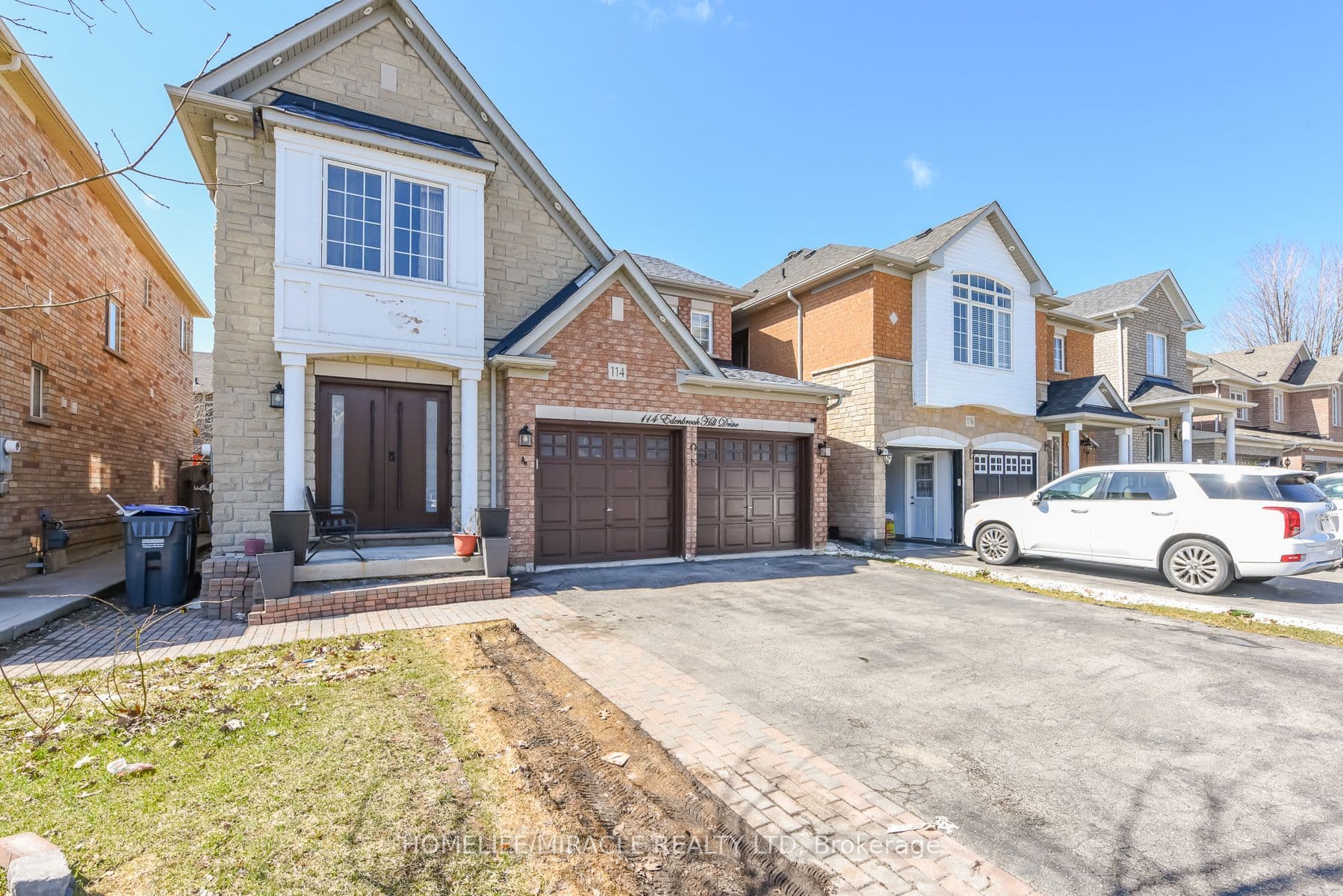 114 Edenbrook Hill Drive — photograph 2