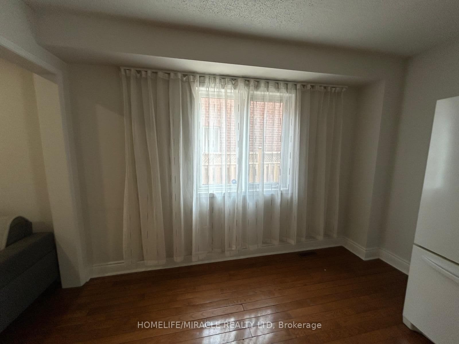 42 Lockwood Road #Upper — photograph 5
