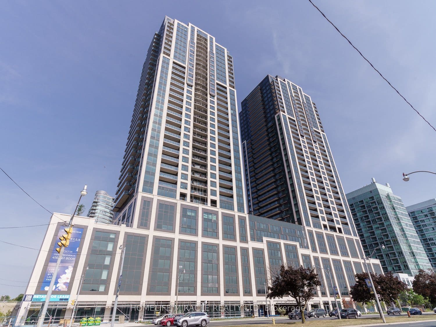1926 Lakeshore Boulevard #1701 — photograph 2