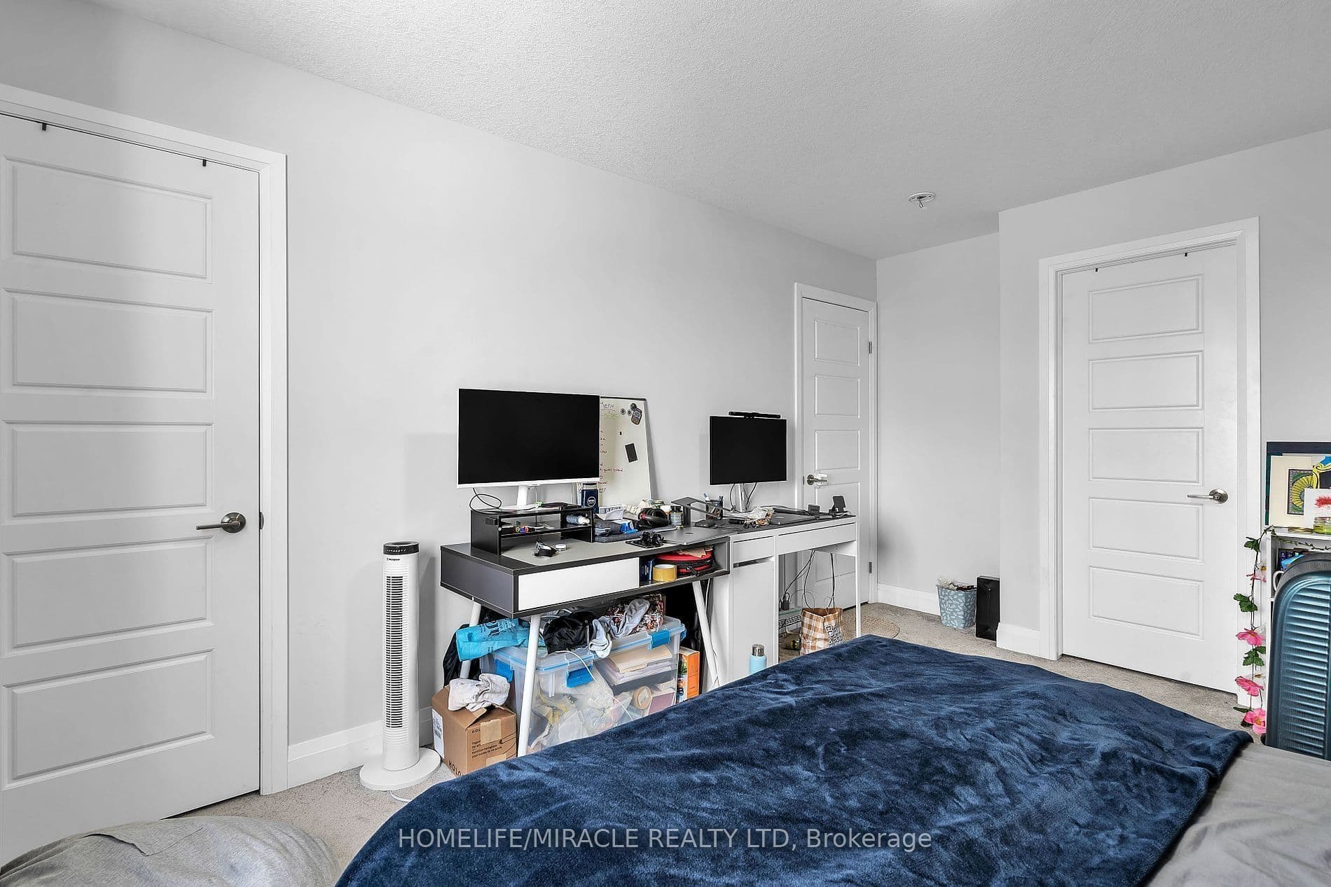 121 Marconi Court — photograph 2