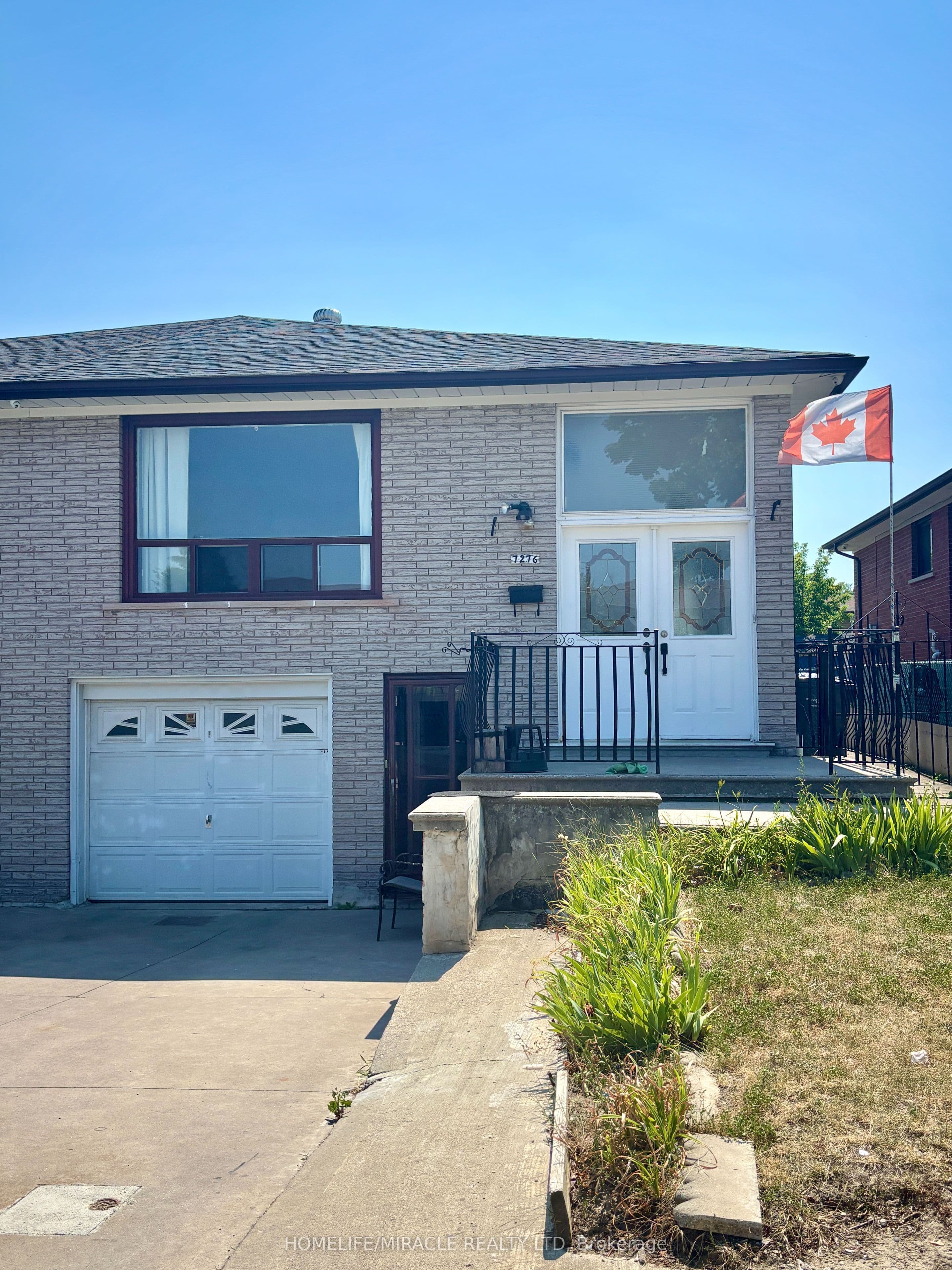 7276 Shallford Road — featured photograph
