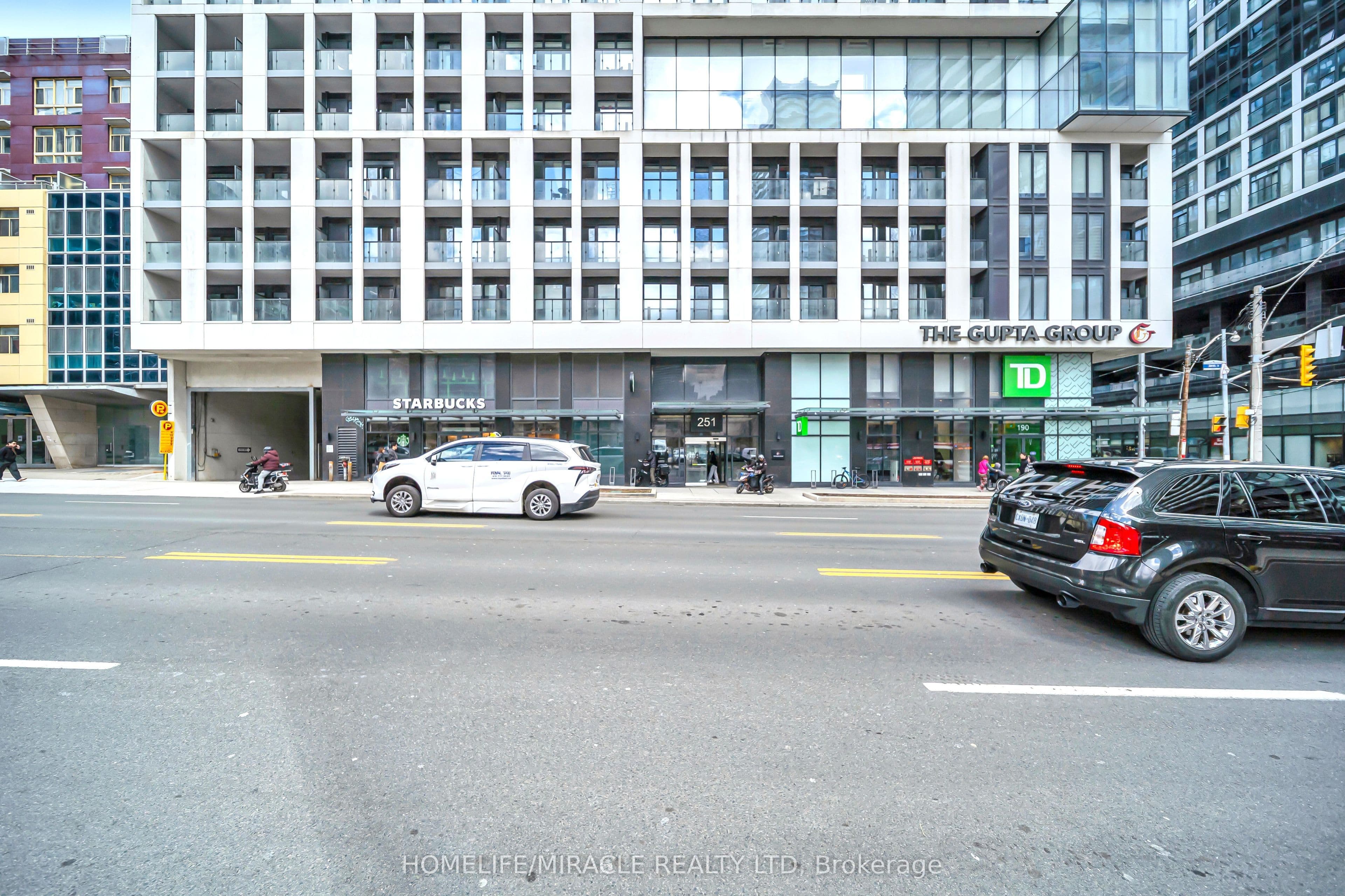 251 Jarvis Street #3512 — photograph 4