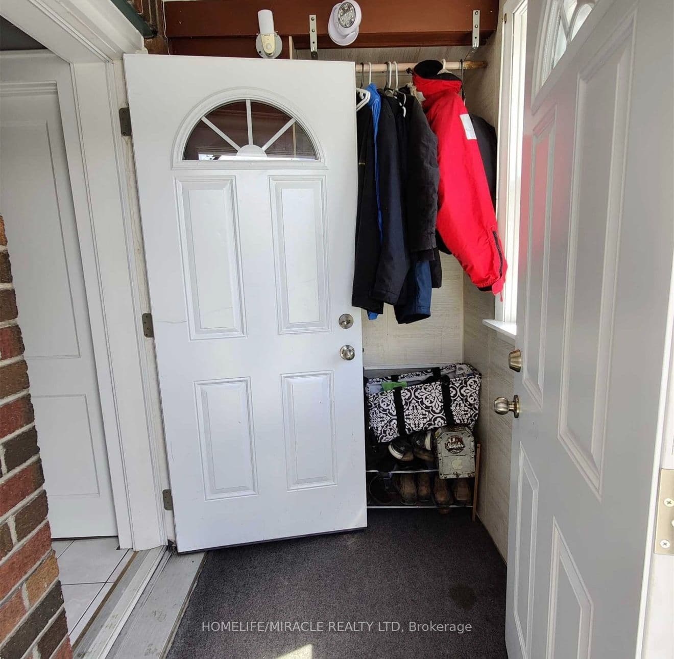 297 Morris Street — photograph 4