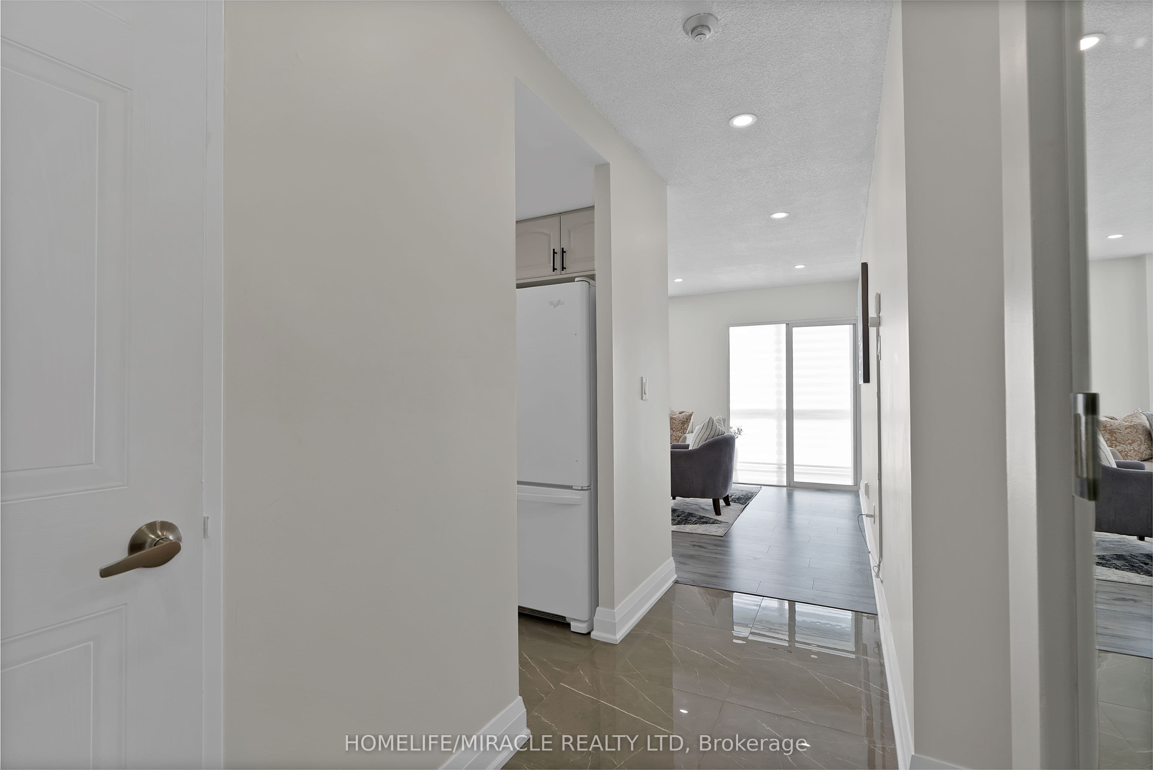 350 Webb Drive #112 — photograph 3